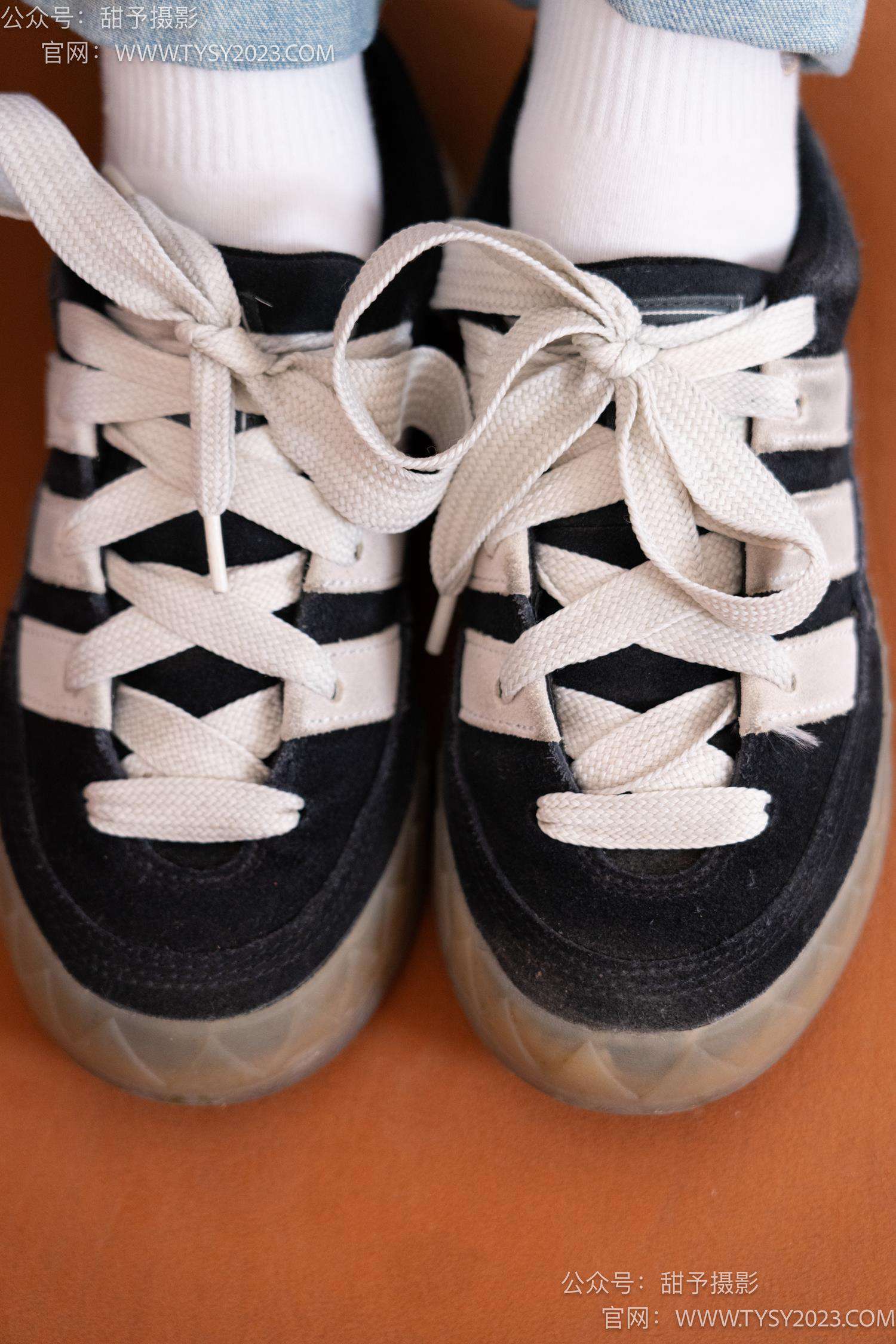 图片[30]-甜予摄影 NO.043 松松-帆布鞋、白棉袜、裸足[118P] – 速更版-美库