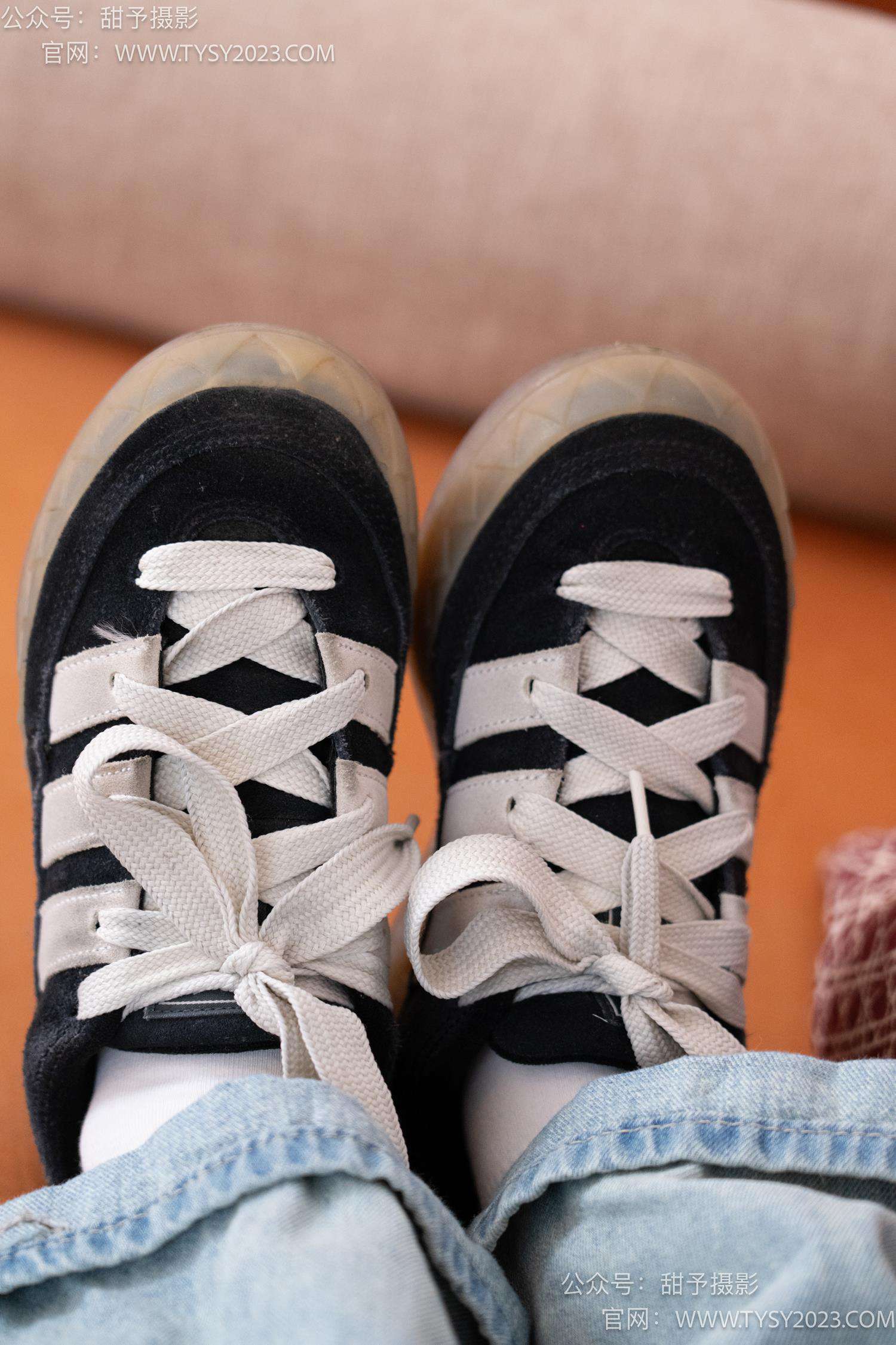 图片[35]-甜予摄影 NO.043 松松-帆布鞋、白棉袜、裸足[118P] – 速更版-美库