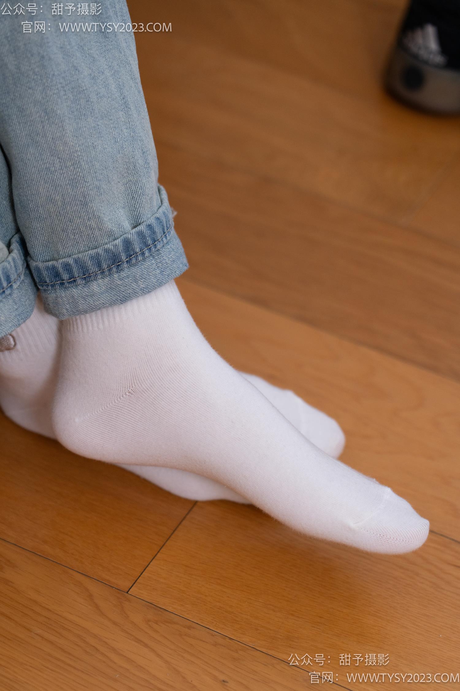 图片[36]-甜予摄影 NO.043 松松-帆布鞋、白棉袜、裸足[118P] – 速更版-美库