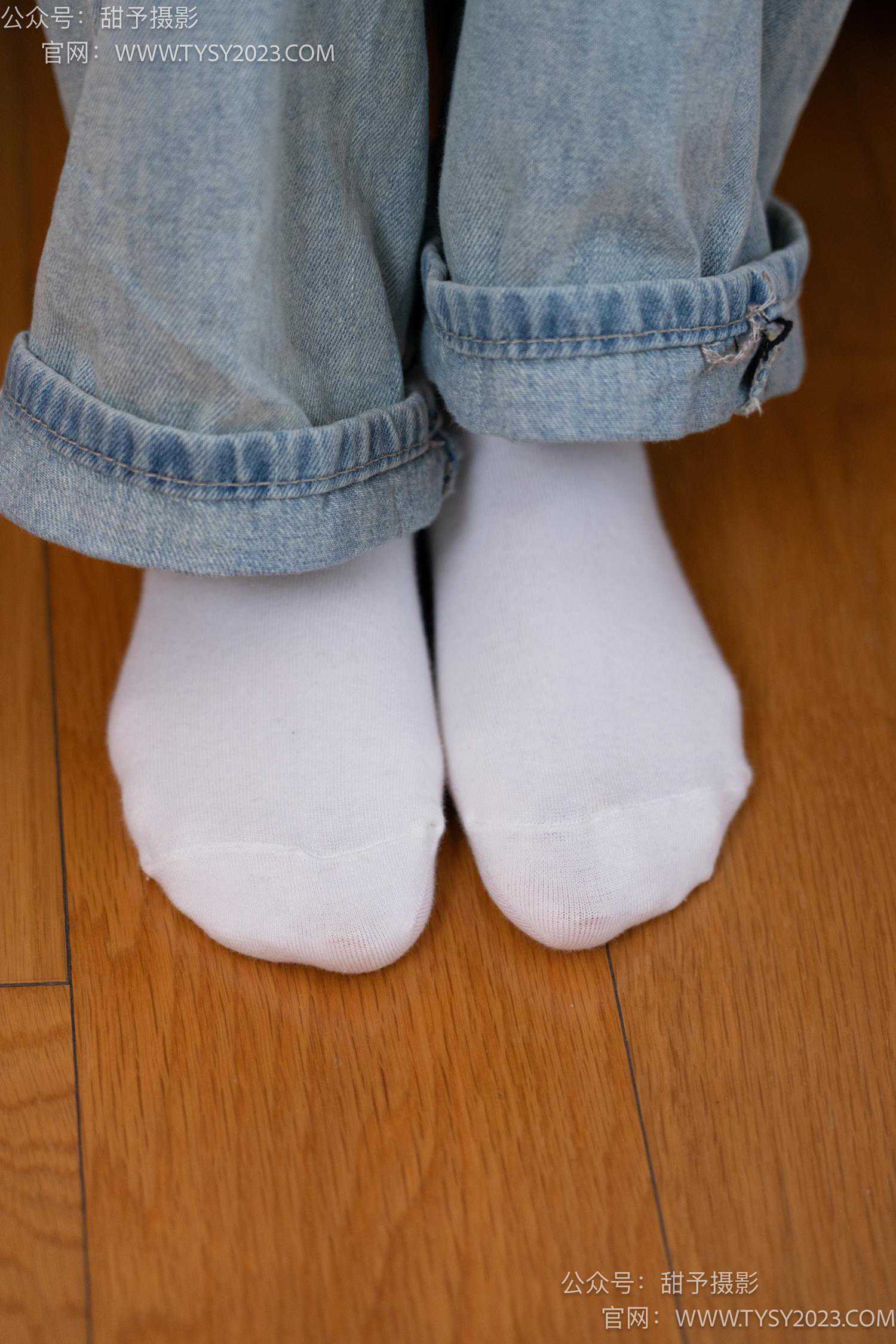 图片[37]-甜予摄影 NO.043 松松-帆布鞋、白棉袜、裸足[118P] – 速更版-美库