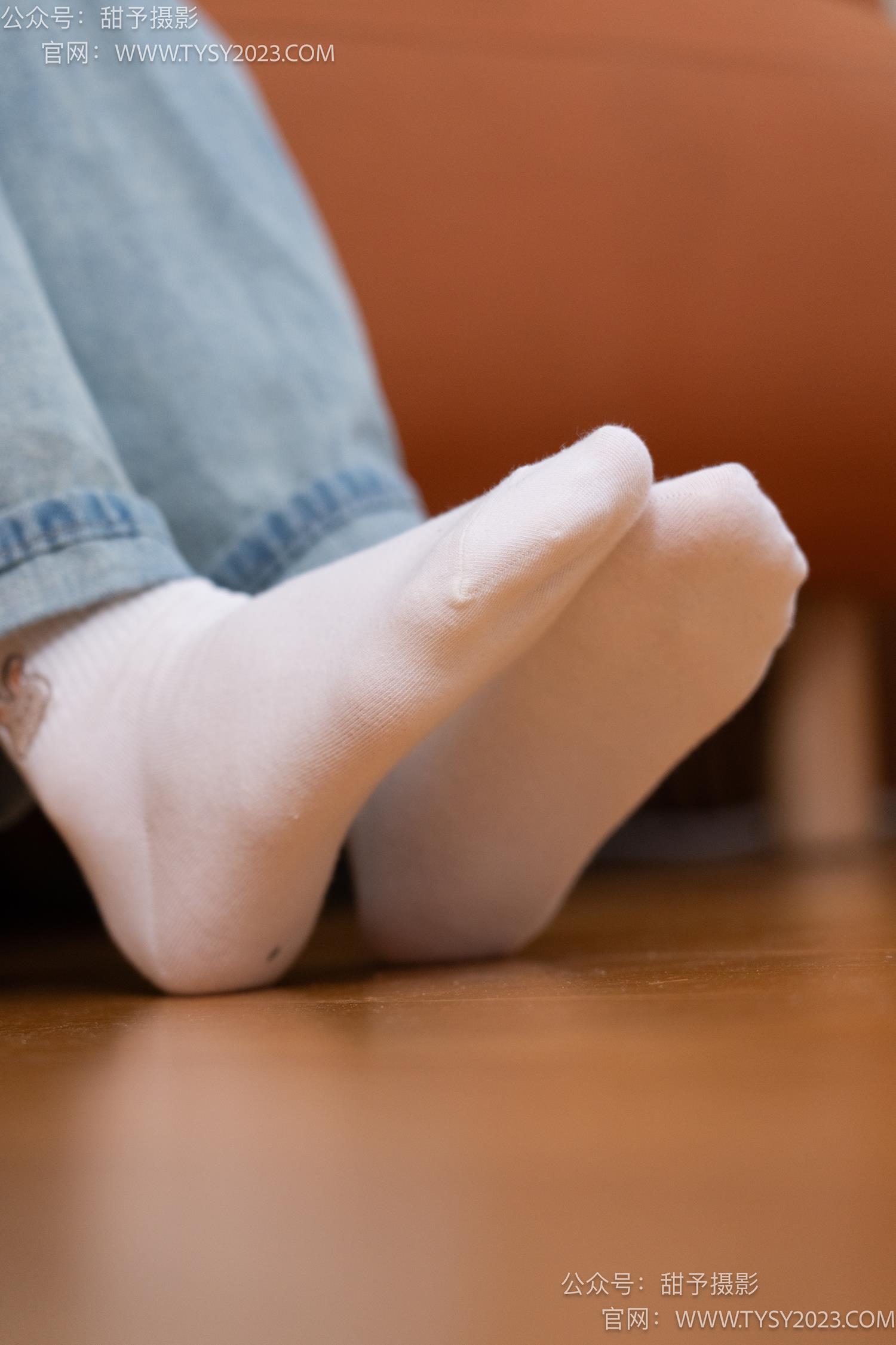 图片[59]-甜予摄影 NO.043 松松-帆布鞋、白棉袜、裸足[118P] – 速更版-美库