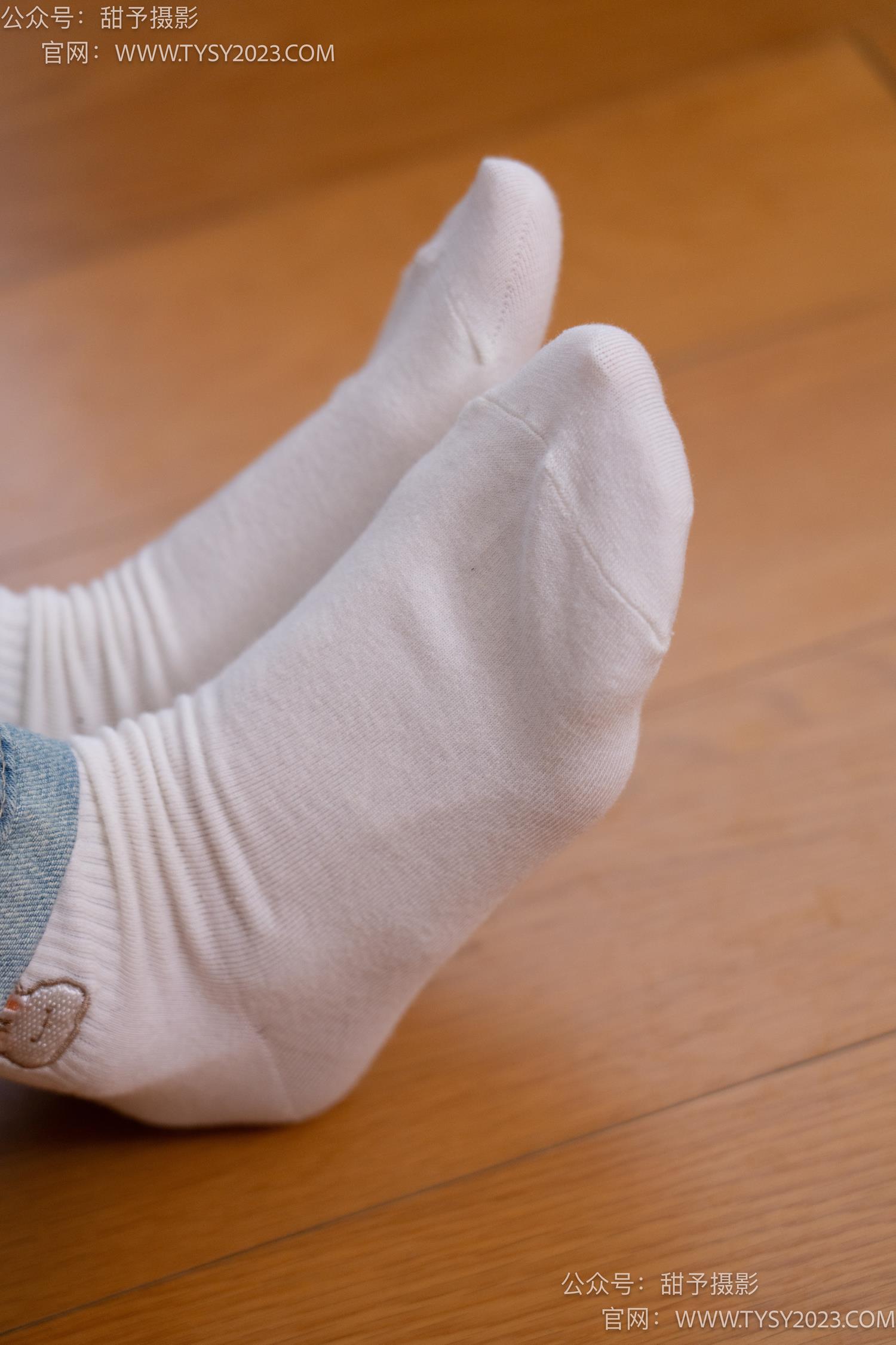 图片[61]-甜予摄影 NO.043 松松-帆布鞋、白棉袜、裸足[118P] – 速更版-美库