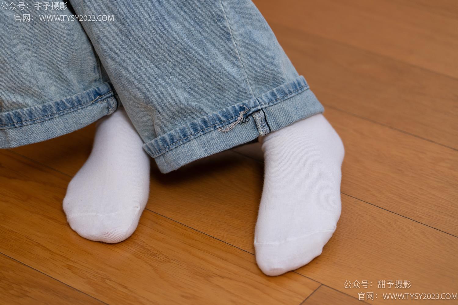 图片[90]-甜予摄影 NO.043 松松-帆布鞋、白棉袜、裸足[118P] – 速更版-美库