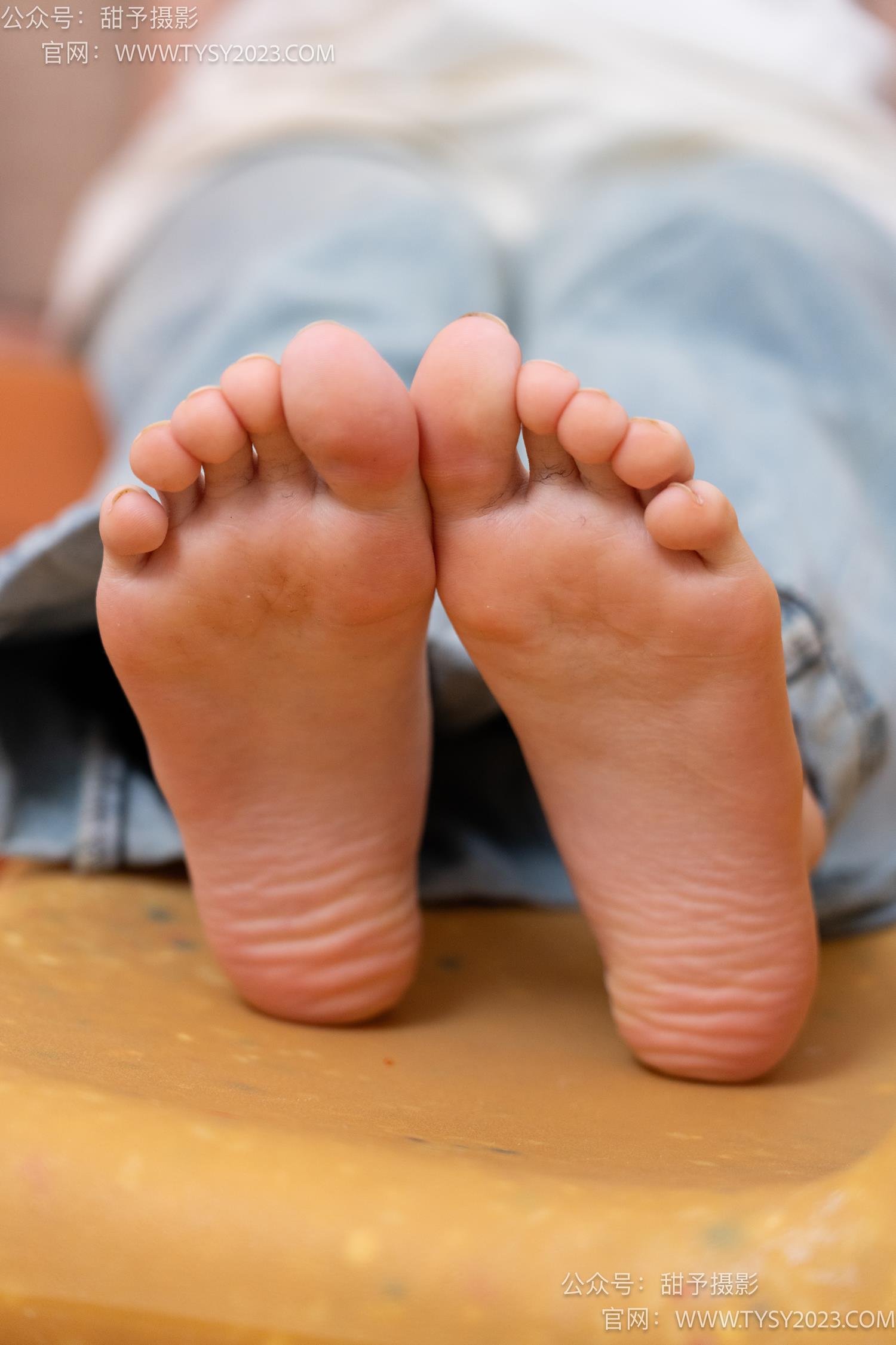图片[100]-甜予摄影 NO.043 松松-帆布鞋、白棉袜、裸足[118P] – 速更版-美库
