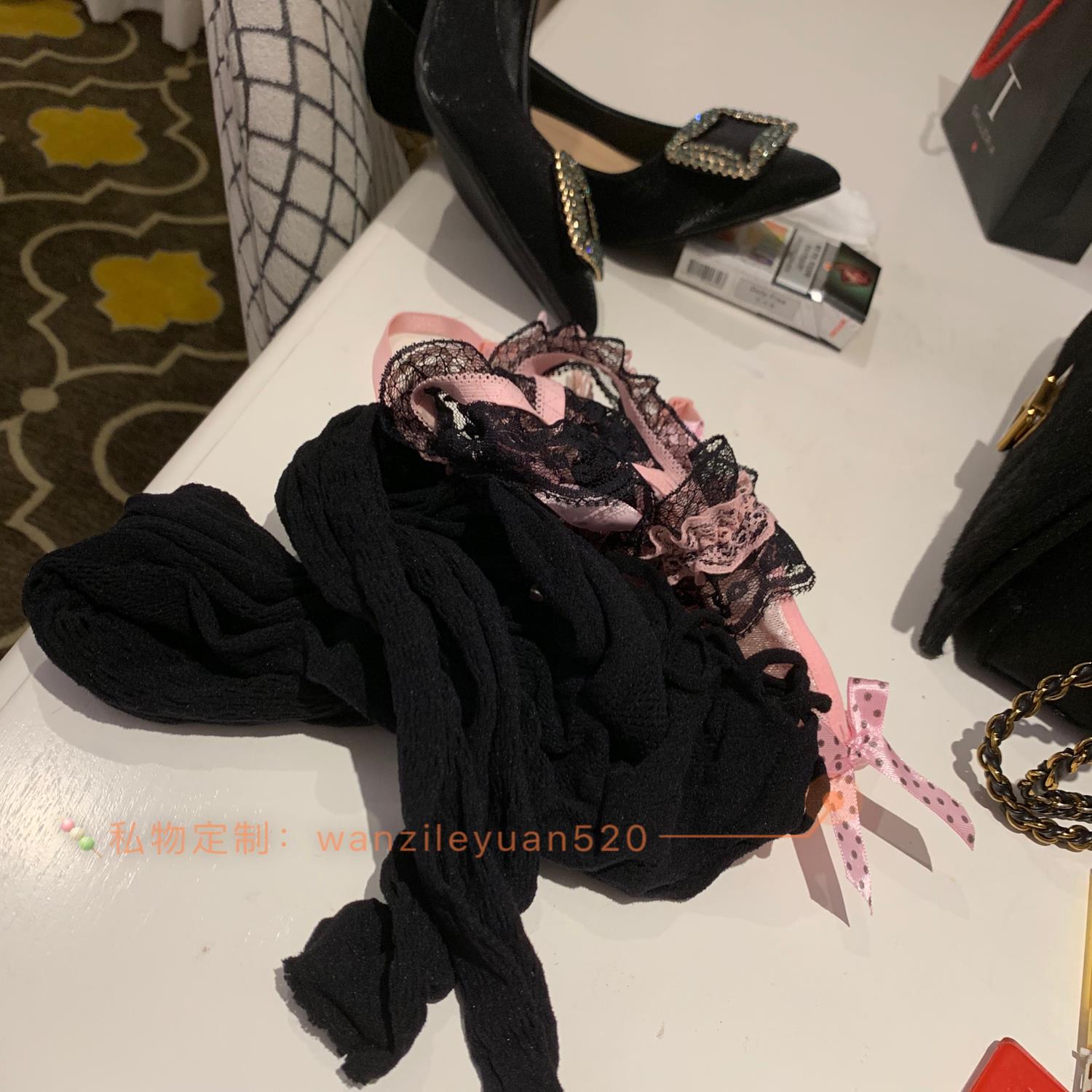 图片[33]-微信朋友圈达人@Changeable丸子-定制系列 黑高跟[32P] – 速更版-美库