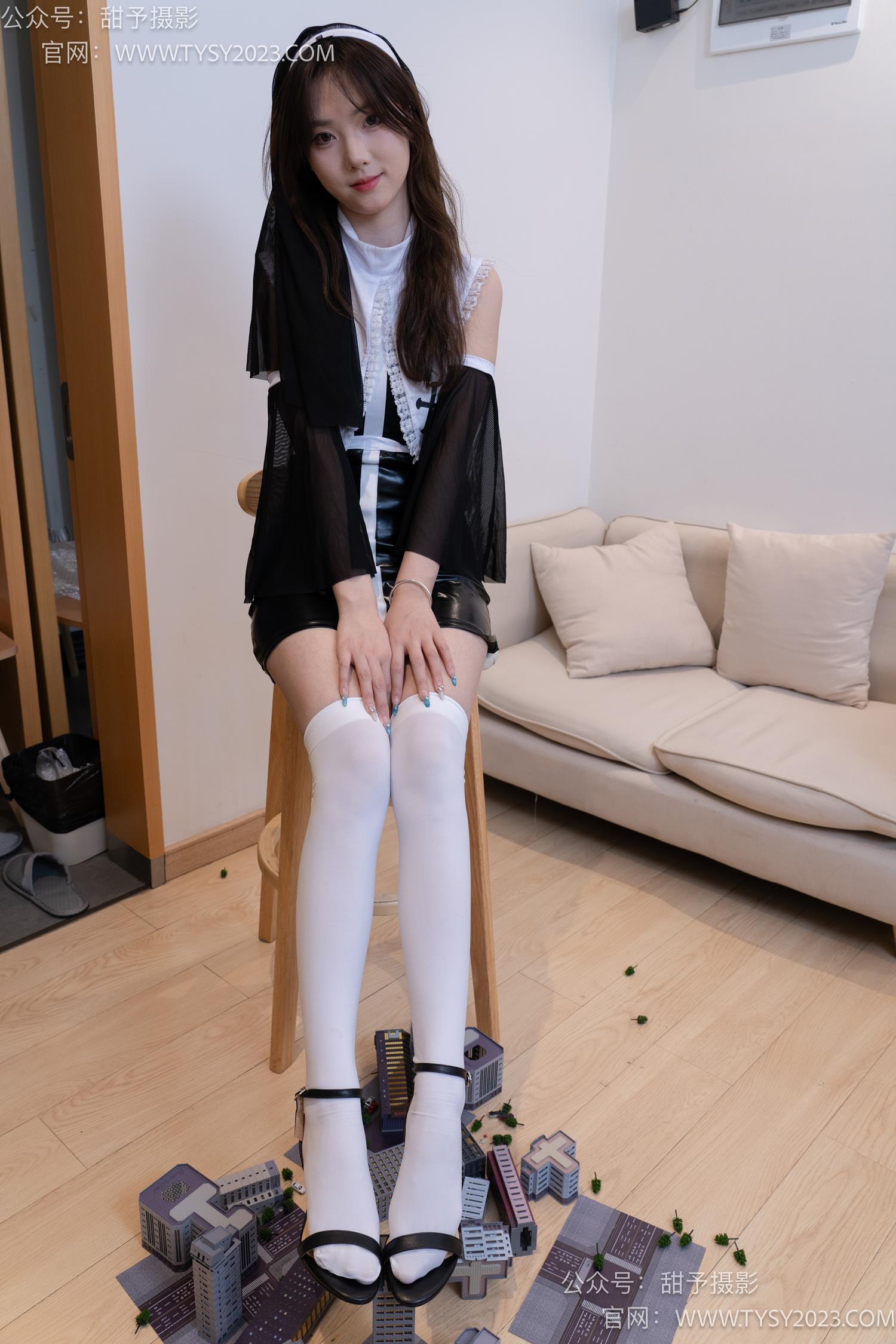 图片[30]-甜予摄影 NO.044 璇璇-修女服、高跟凉鞋、过膝白丝、小人国剧情[148P] – 速更版-美库