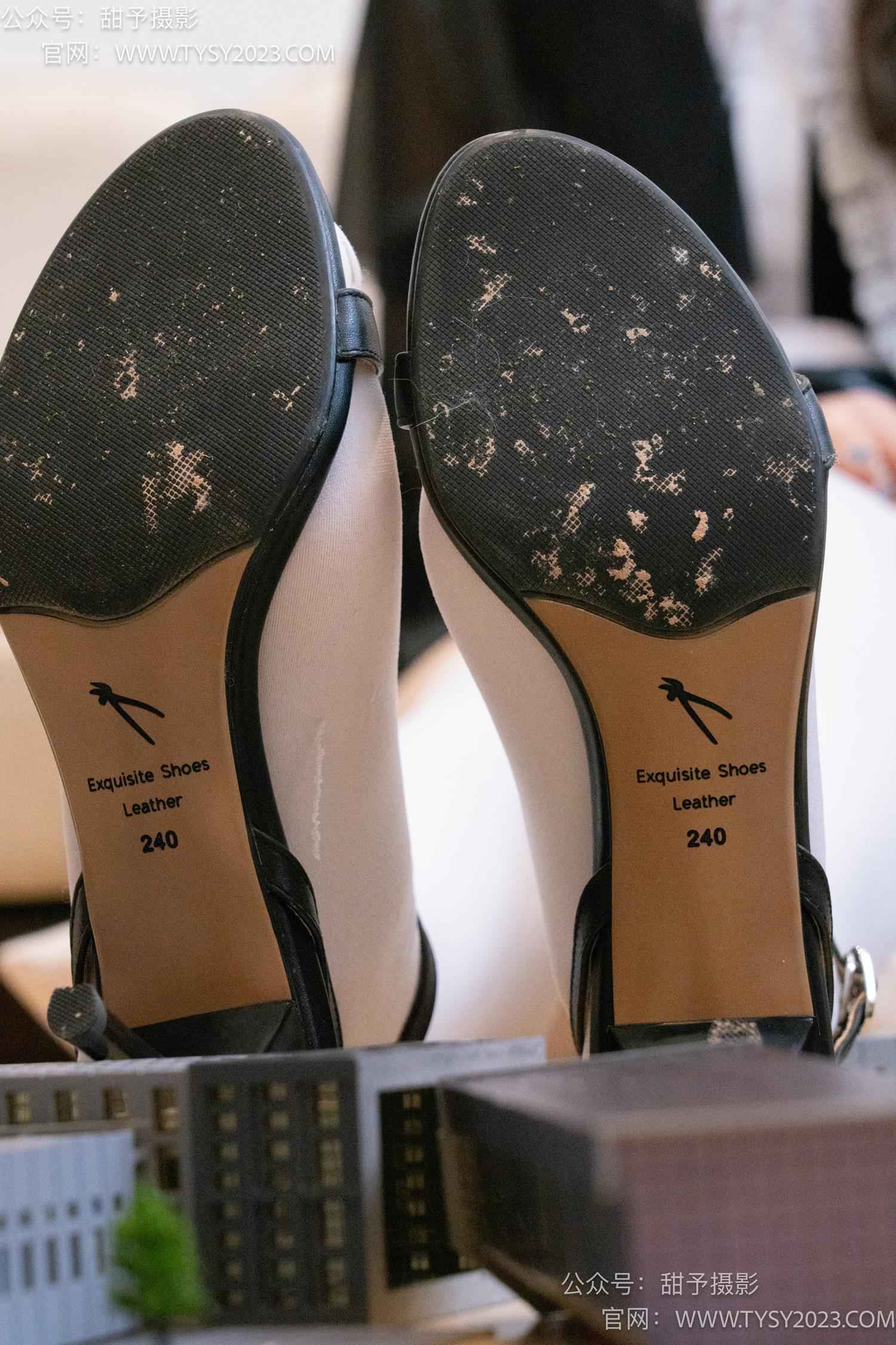 图片[43]-甜予摄影 NO.044 璇璇-修女服、高跟凉鞋、过膝白丝、小人国剧情[148P] – 速更版-美库