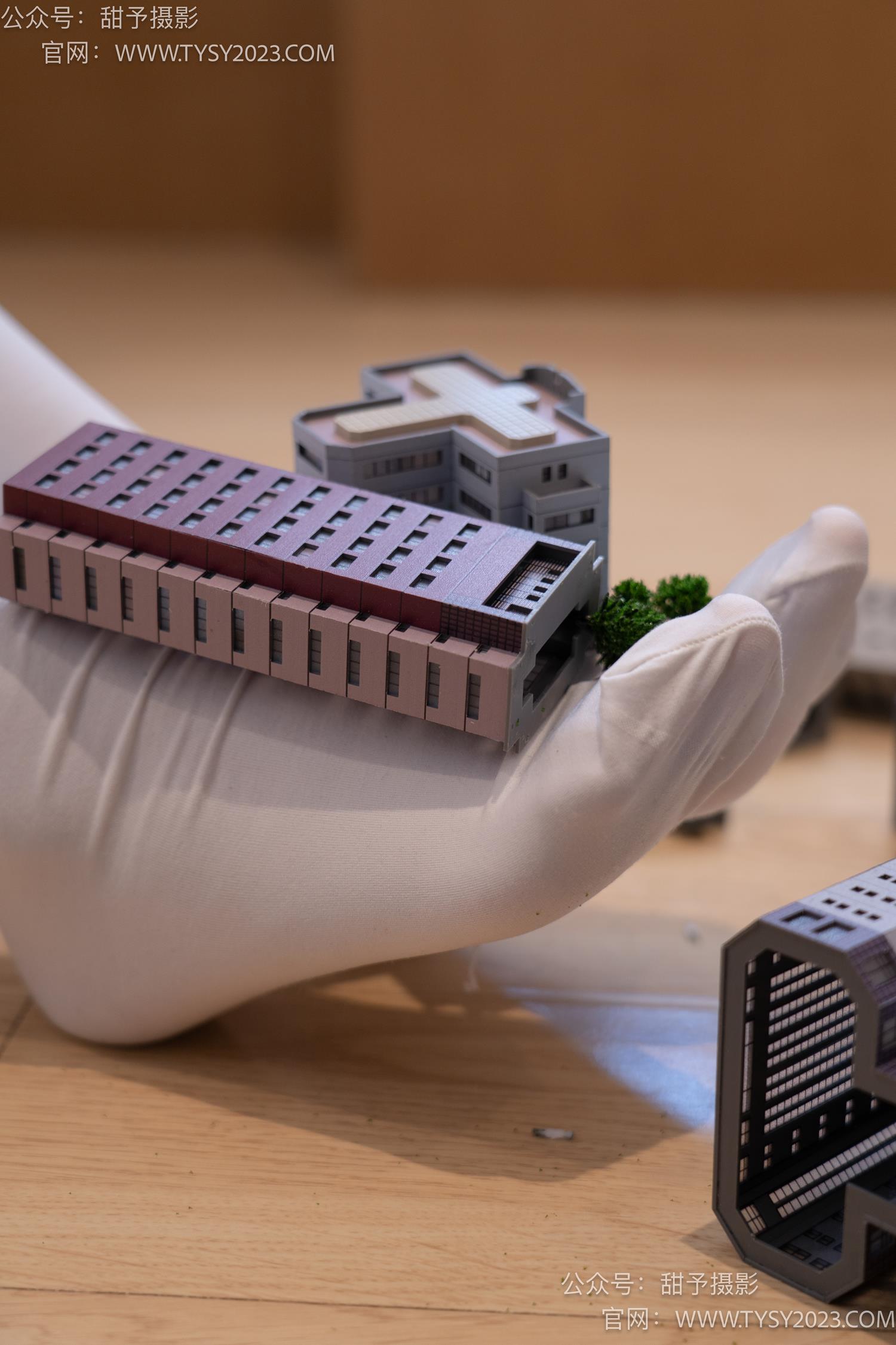 图片[118]-甜予摄影 NO.044 璇璇-修女服、高跟凉鞋、过膝白丝、小人国剧情[148P] – 速更版-美库