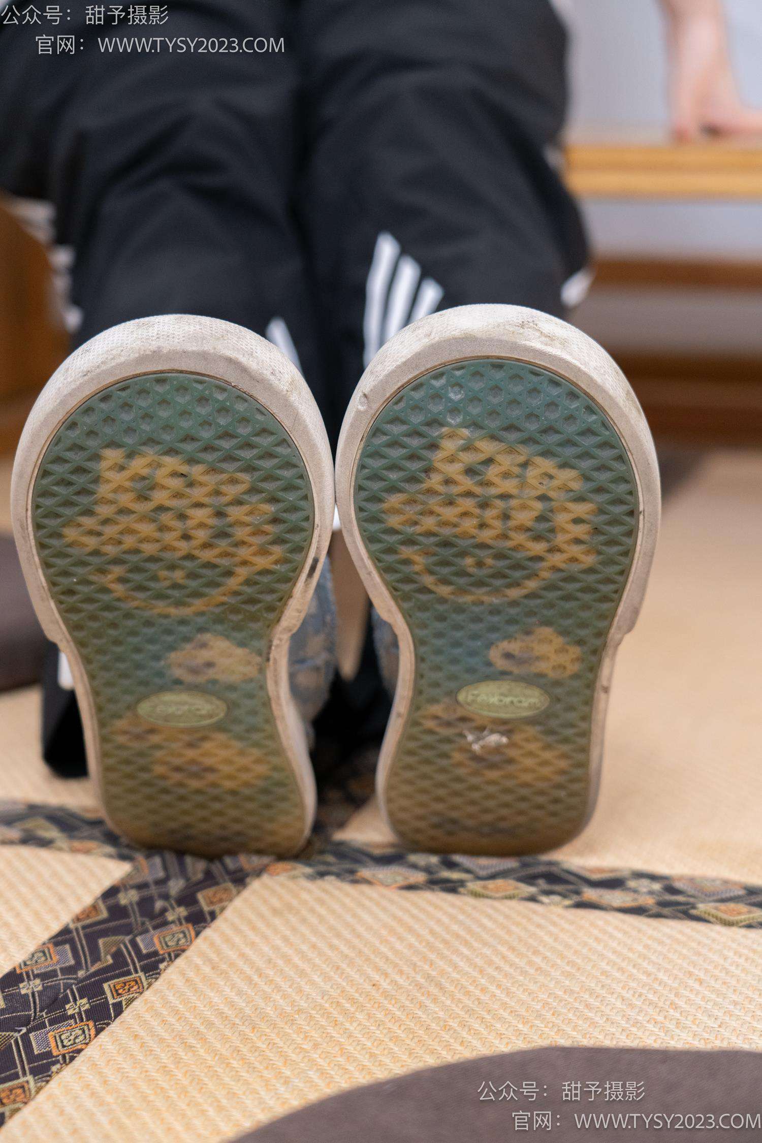 图片[19]-甜予摄影 NO.045 雪梨-帆布鞋、白棉袜、裸足[130P] – 速更版-美库