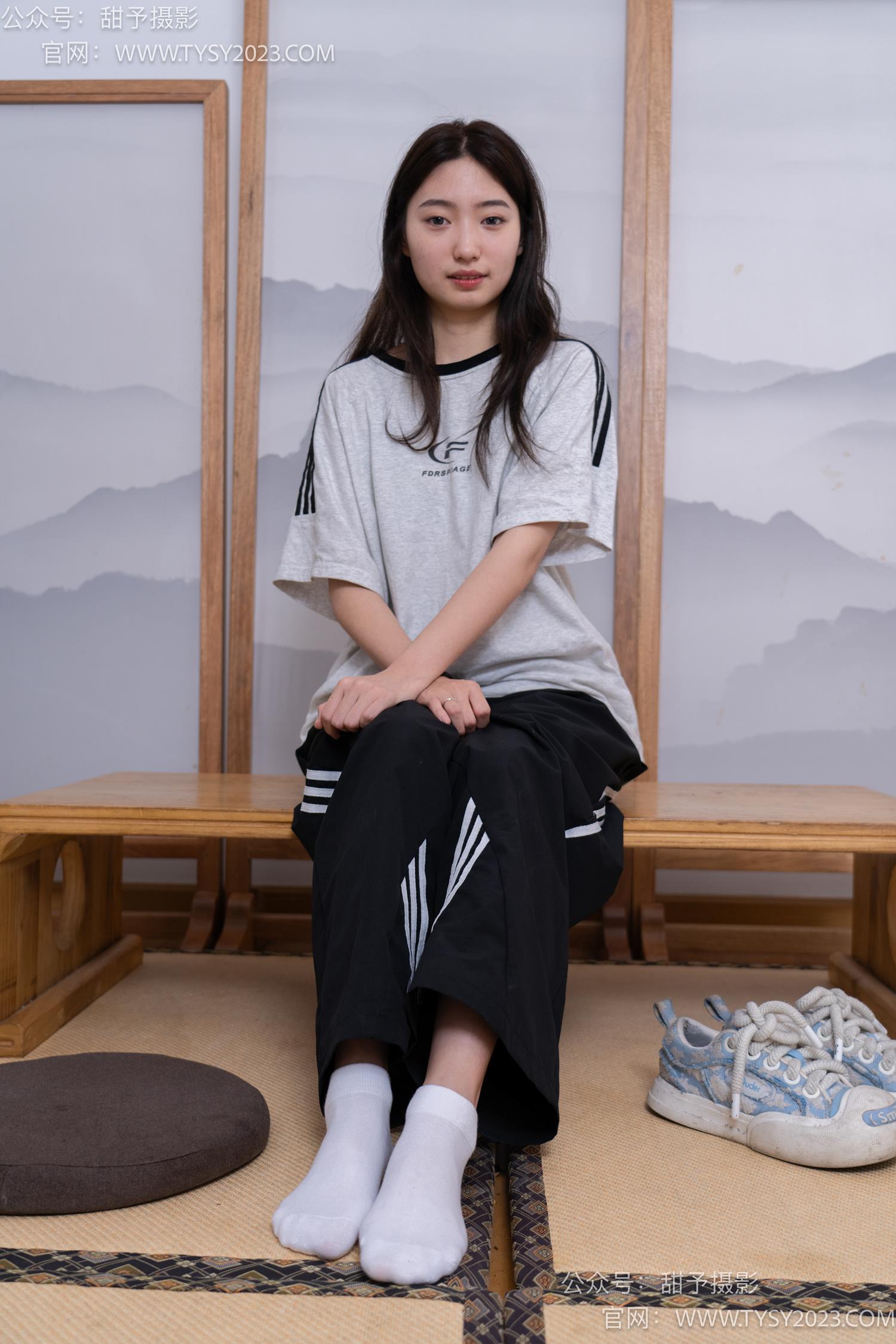 图片[40]-甜予摄影 NO.045 雪梨-帆布鞋、白棉袜、裸足[130P] – 速更版-美库