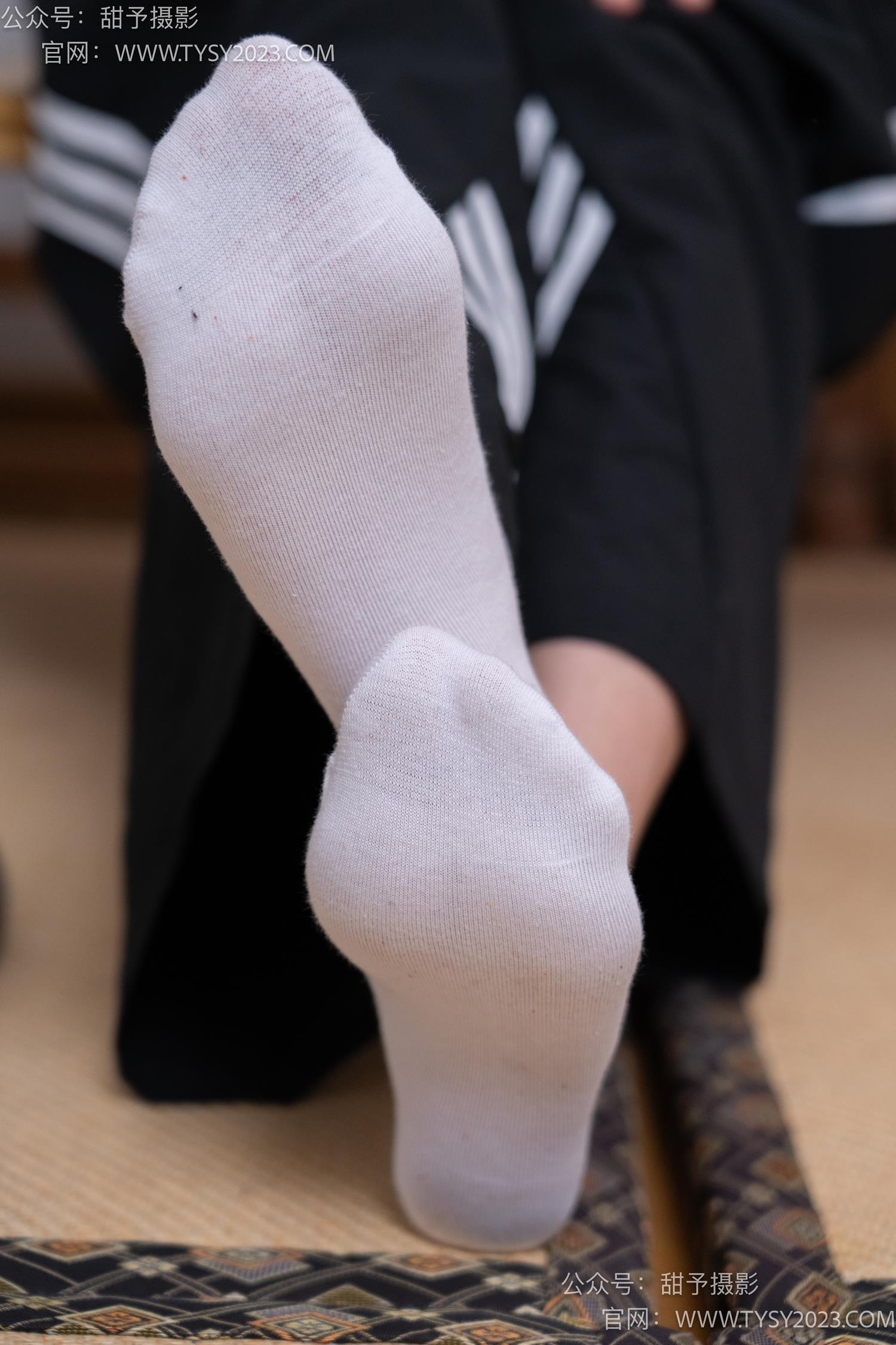 图片[41]-甜予摄影 NO.045 雪梨-帆布鞋、白棉袜、裸足[130P] – 速更版-美库