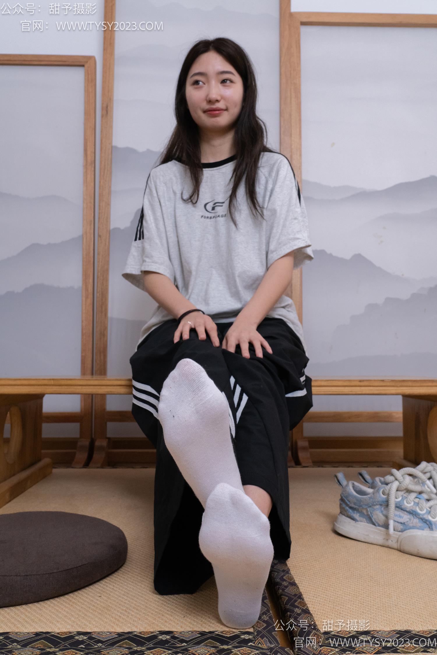 图片[42]-甜予摄影 NO.045 雪梨-帆布鞋、白棉袜、裸足[130P] – 速更版-美库