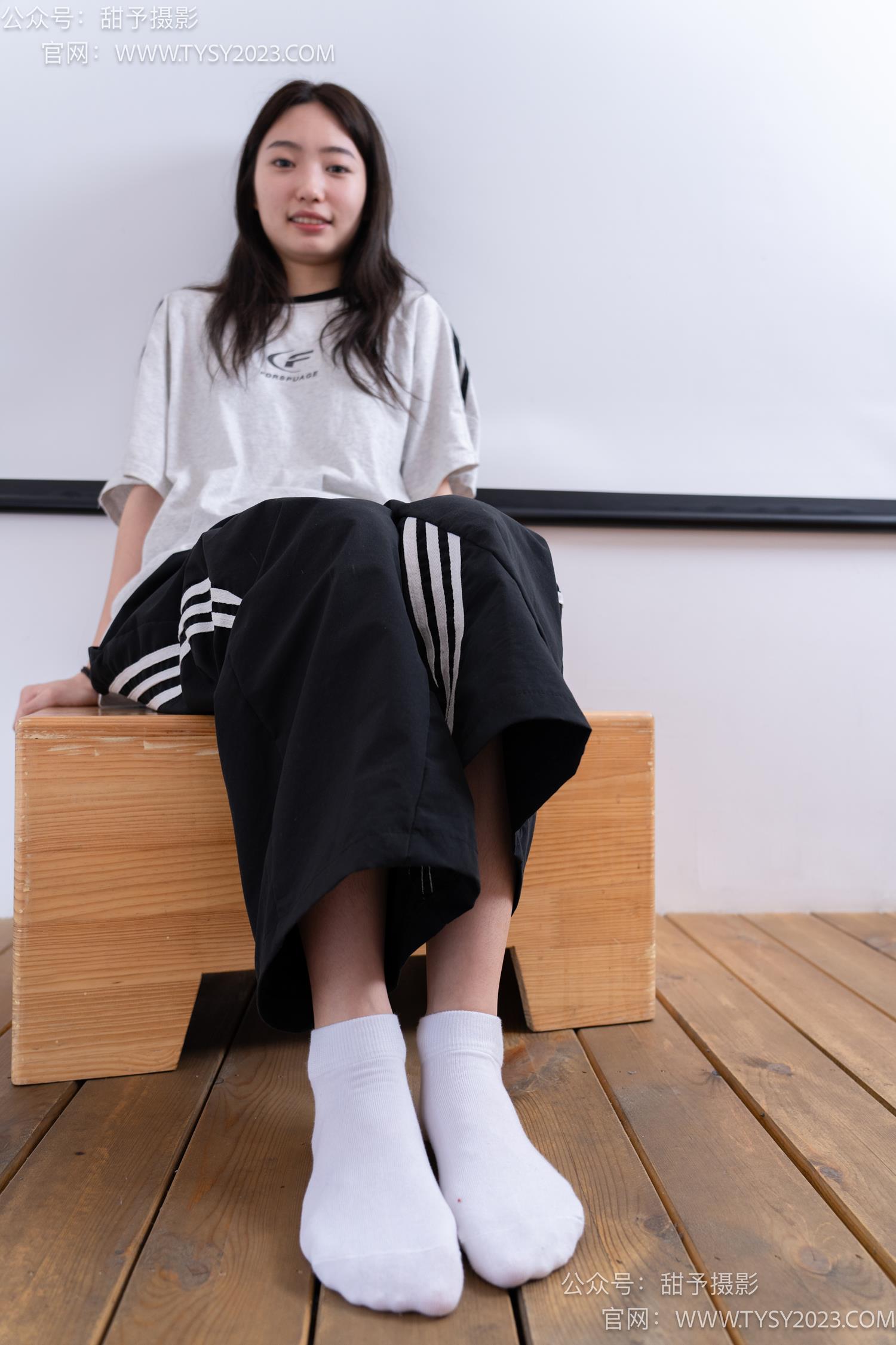 图片[74]-甜予摄影 NO.045 雪梨-帆布鞋、白棉袜、裸足[130P] – 速更版-美库