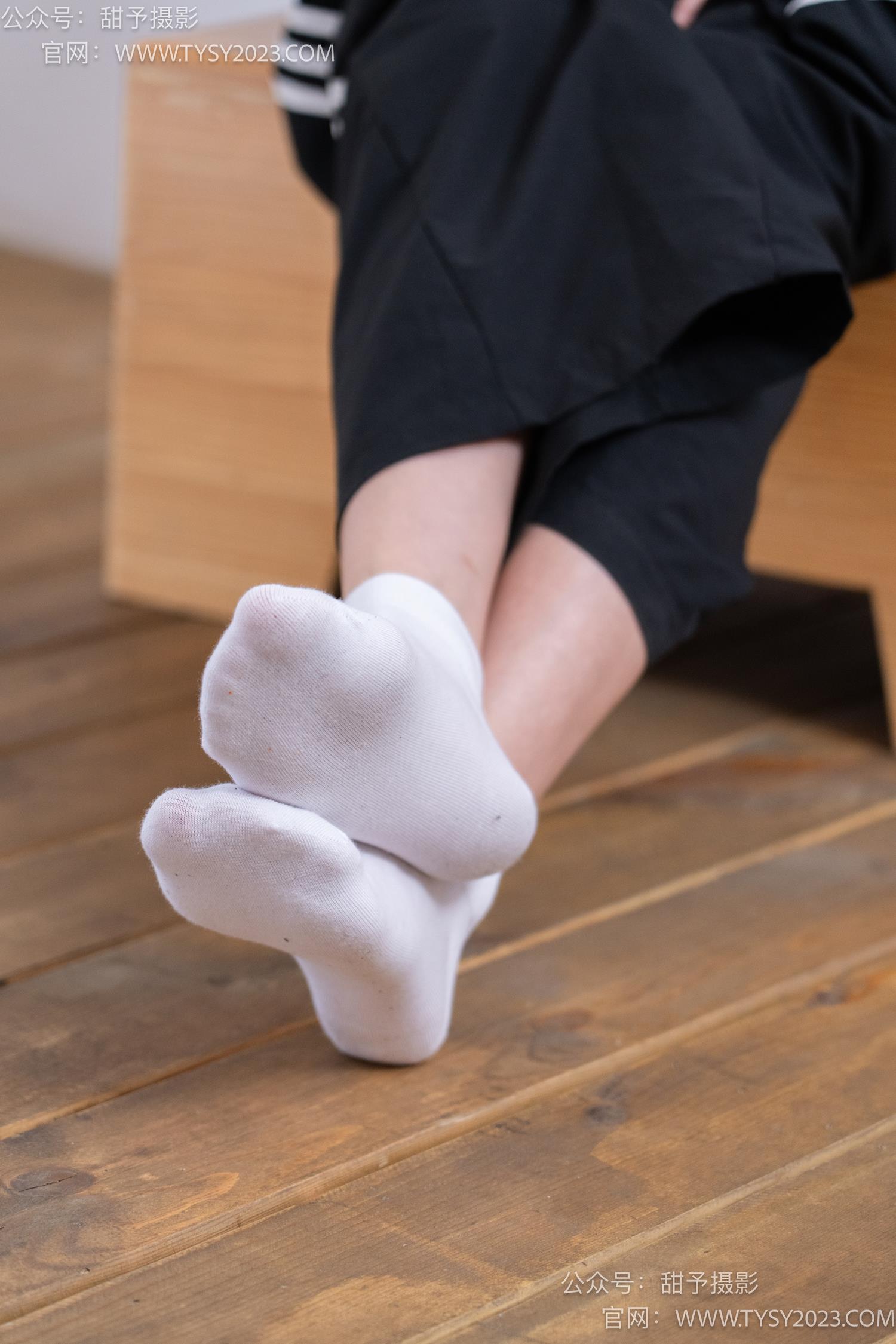 图片[83]-甜予摄影 NO.045 雪梨-帆布鞋、白棉袜、裸足[130P] – 速更版-美库