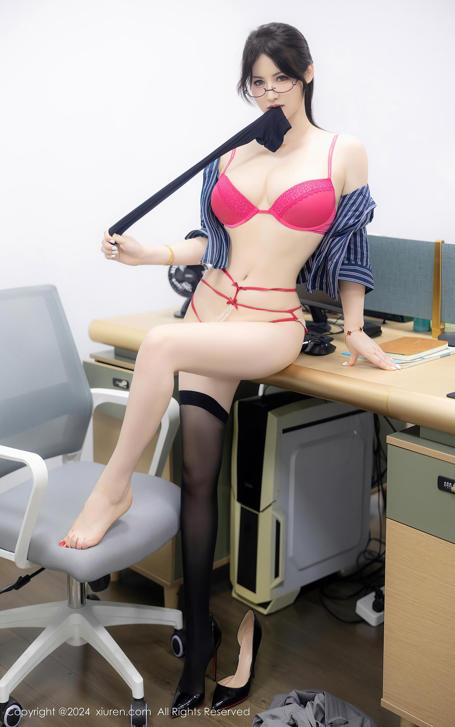 图片[12]-[Xiuren秀人网]2024.08.05 NO.8971 诗诗kiki[22+1P] – 速更版-美库