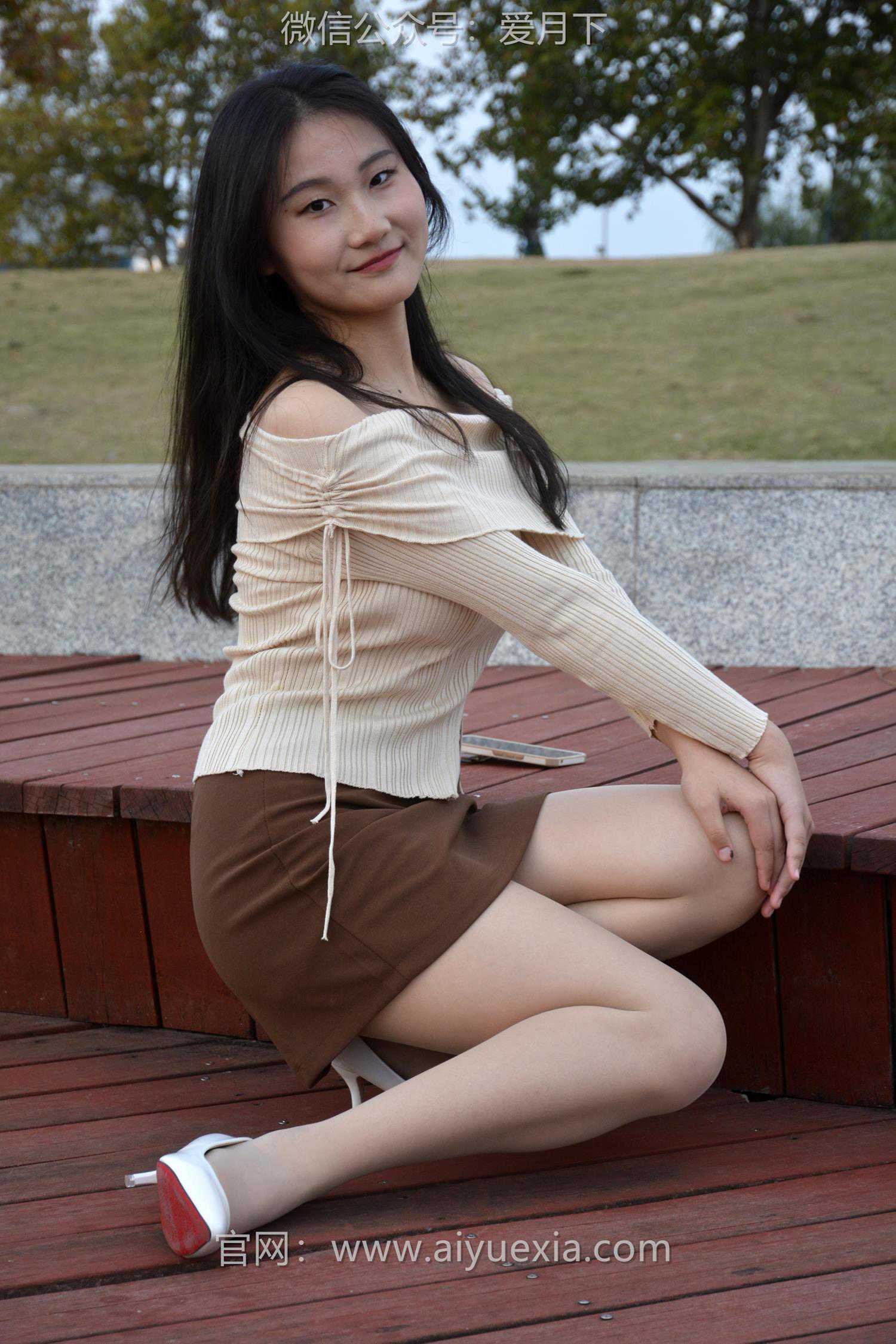 图片[19]-月下摄影 NO.007 恰恰~一字肩 尴尴尬尬的第一次驾驭一字肩服饰！[100P] – 速更版-美库