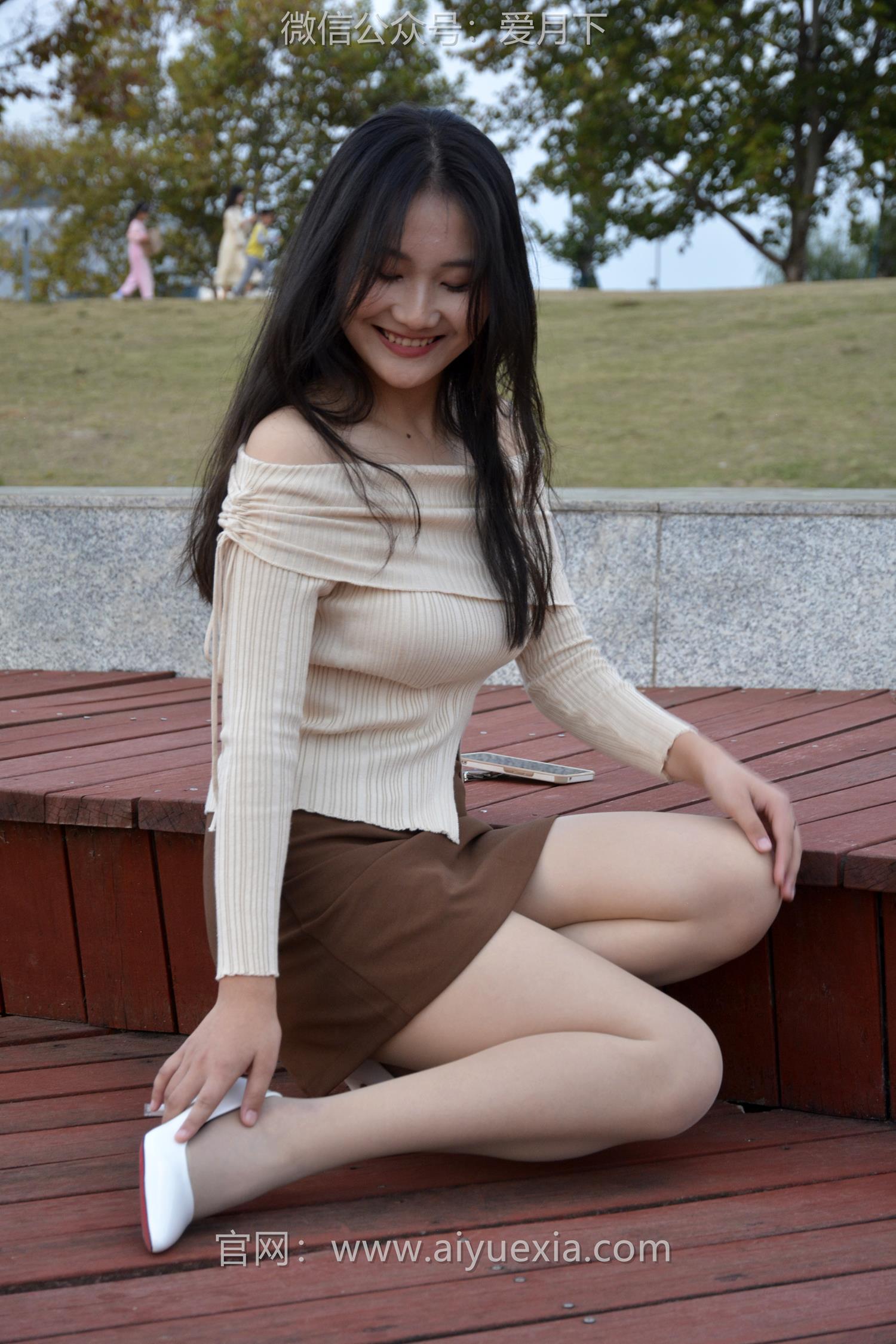 图片[24]-月下摄影 NO.007 恰恰~一字肩 尴尴尬尬的第一次驾驭一字肩服饰！[100P] – 速更版-美库