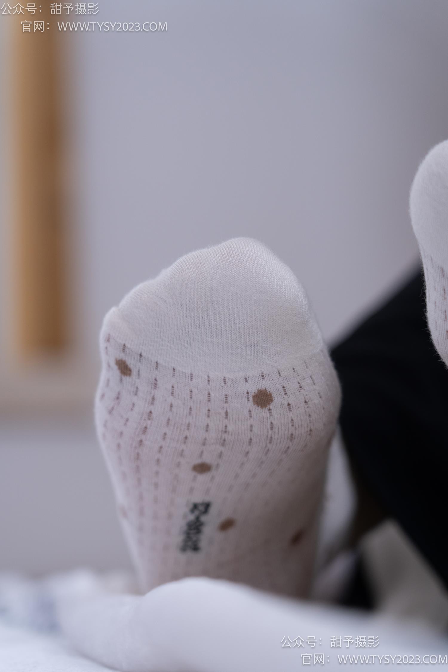 图片[39]-甜予摄影 NO.046 双双-板鞋、白棉袜、裸足[129P] – 速更版-美库