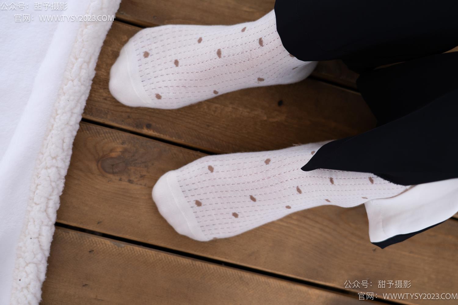 图片[44]-甜予摄影 NO.046 双双-板鞋、白棉袜、裸足[129P] – 速更版-美库