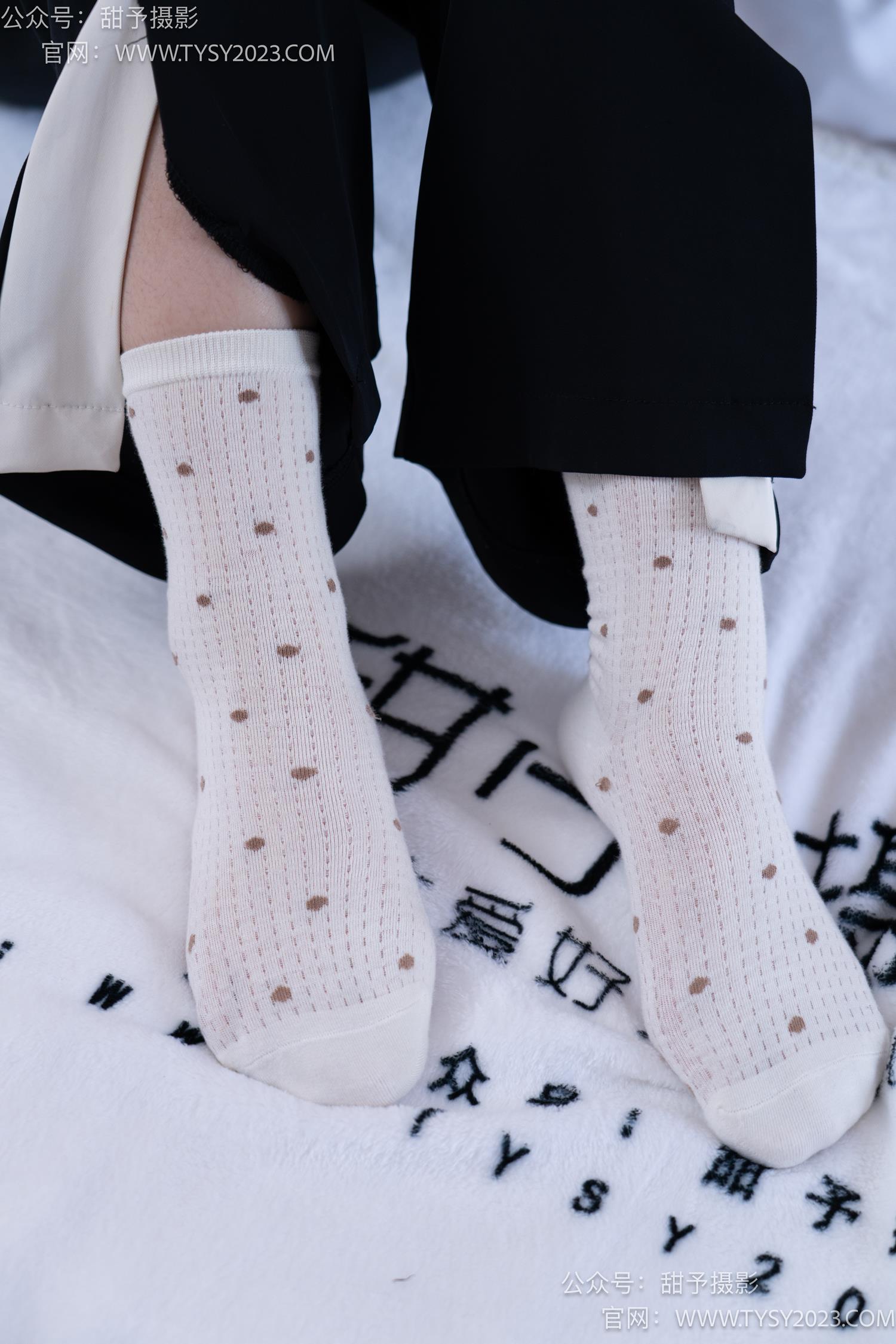 图片[49]-甜予摄影 NO.046 双双-板鞋、白棉袜、裸足[129P] – 速更版-美库