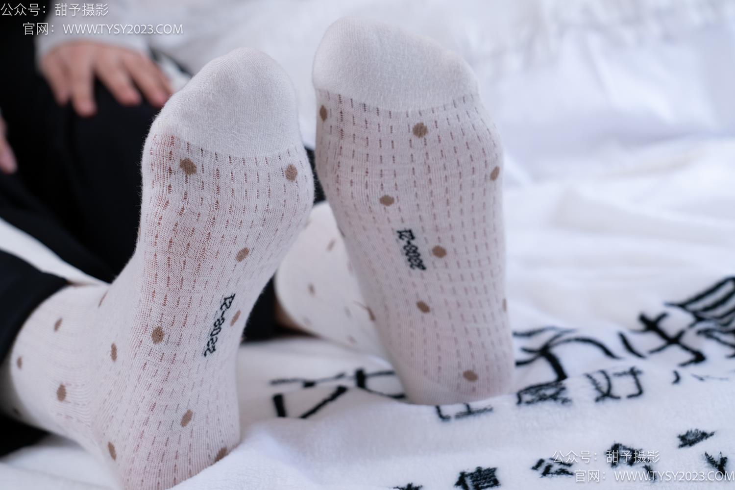 图片[54]-甜予摄影 NO.046 双双-板鞋、白棉袜、裸足[129P] – 速更版-美库