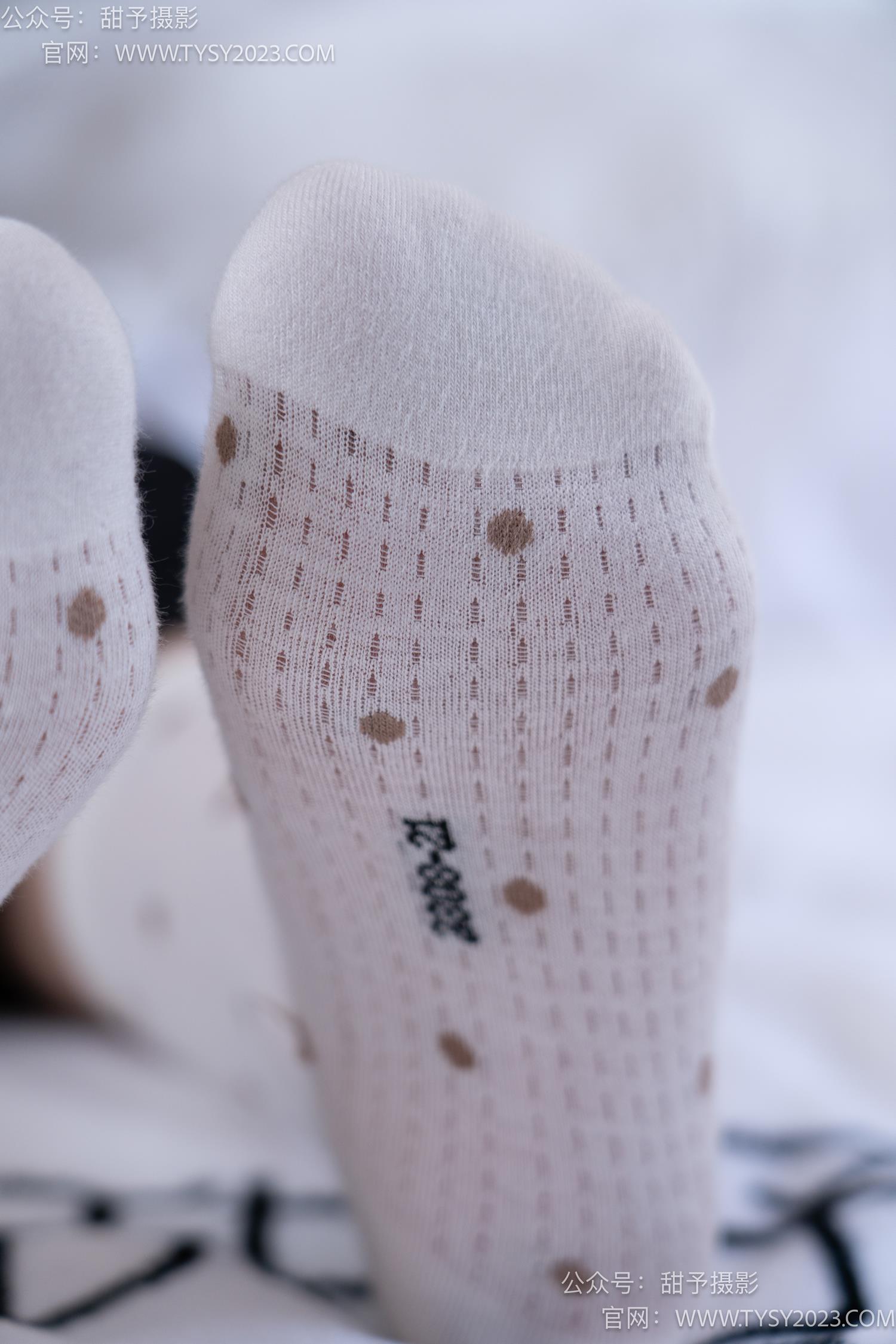 图片[55]-甜予摄影 NO.046 双双-板鞋、白棉袜、裸足[129P] – 速更版-美库