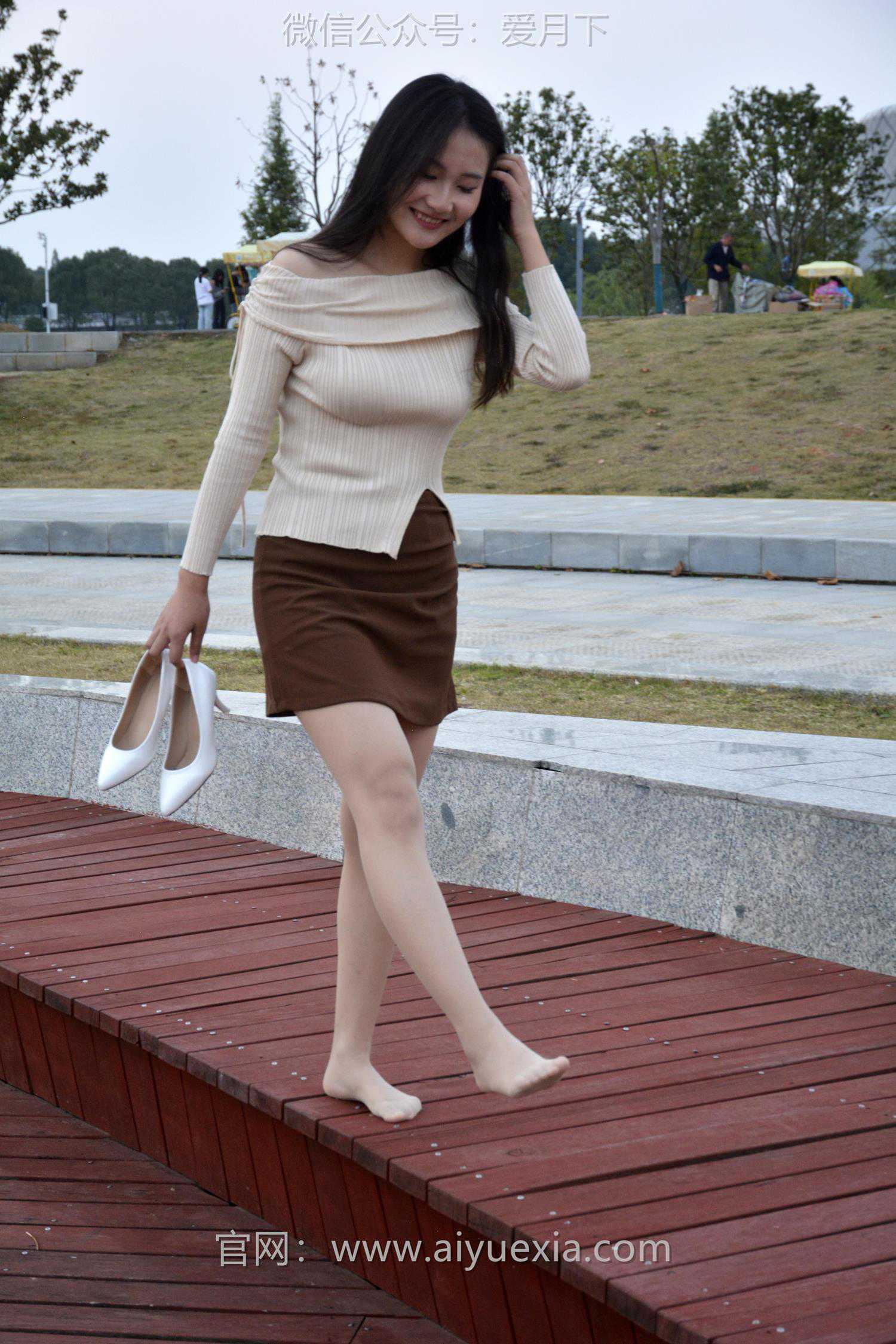 图片[71]-月下摄影 NO.007 恰恰~一字肩 尴尴尬尬的第一次驾驭一字肩服饰！[100P] – 速更版-美库