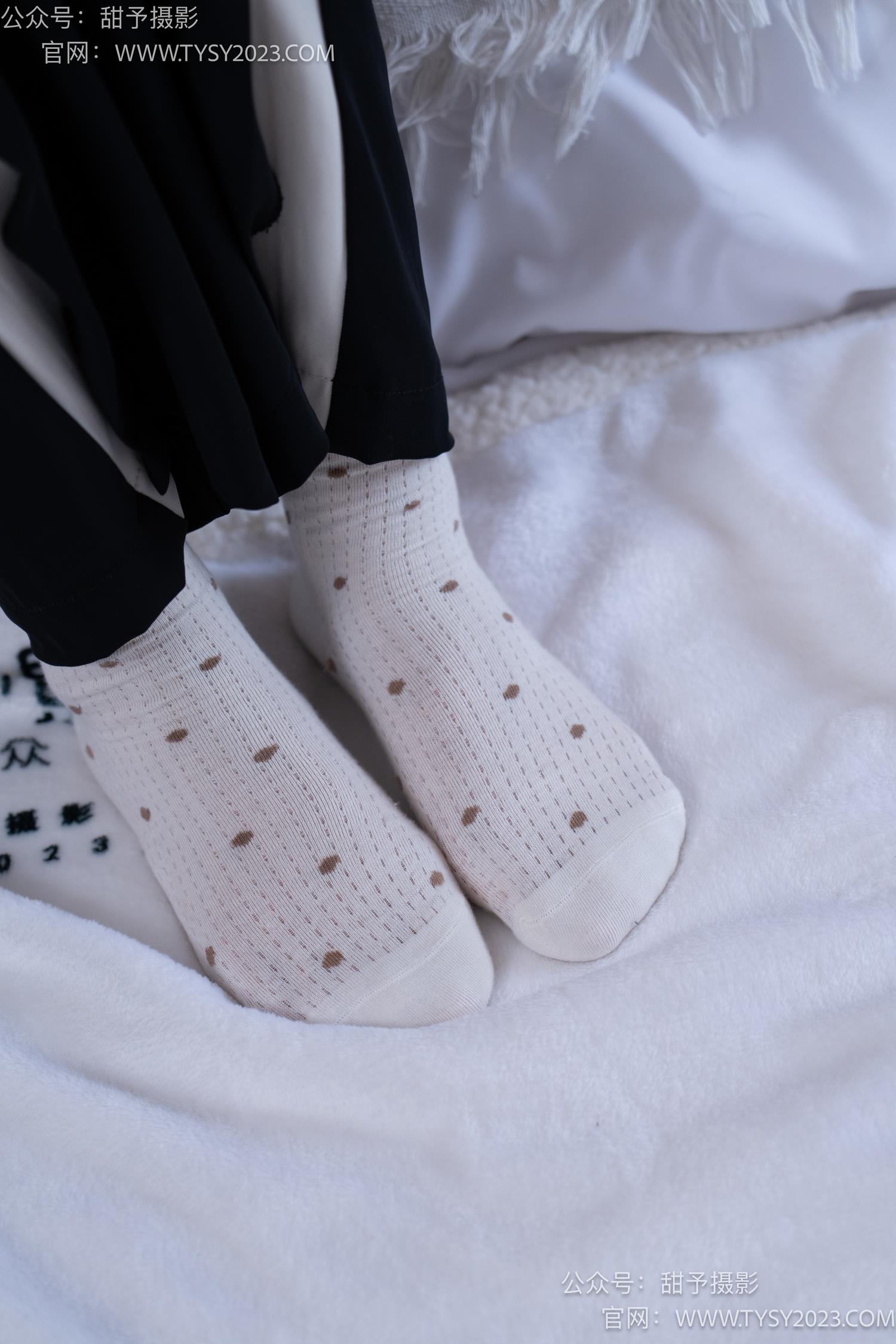 图片[60]-甜予摄影 NO.046 双双-板鞋、白棉袜、裸足[129P] – 速更版-美库