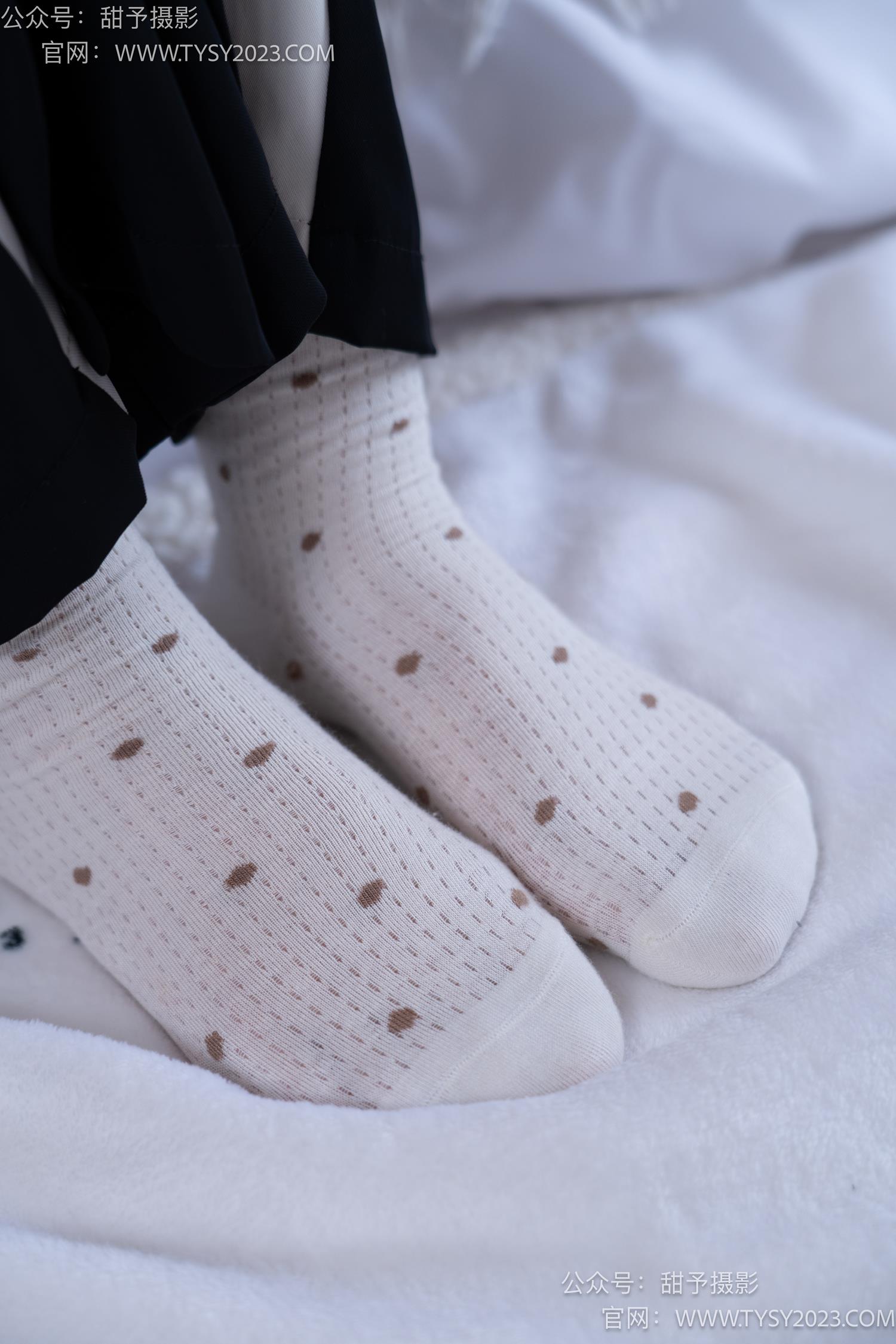 图片[61]-甜予摄影 NO.046 双双-板鞋、白棉袜、裸足[129P] – 速更版-美库