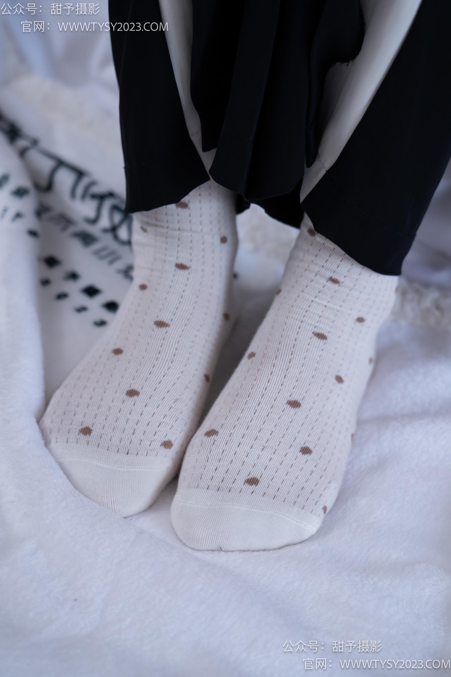 图片[62]-甜予摄影 NO.046 双双-板鞋、白棉袜、裸足[129P] – 速更版-美库