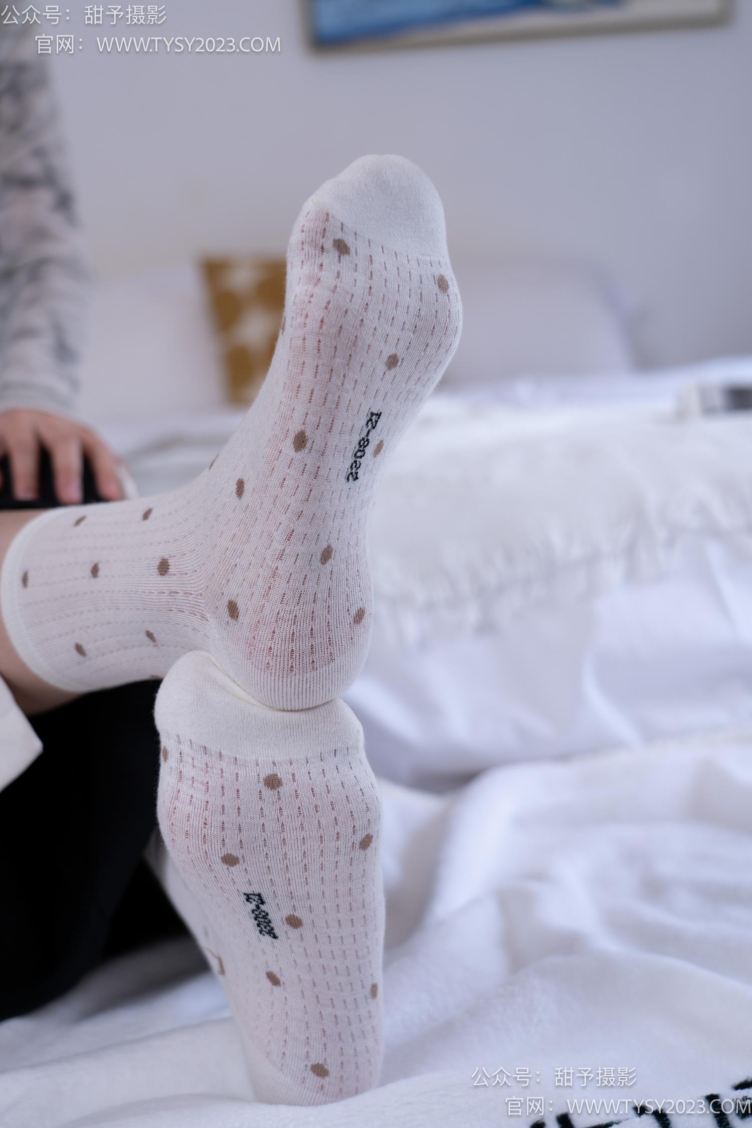 图片[65]-甜予摄影 NO.046 双双-板鞋、白棉袜、裸足[129P] – 速更版-美库