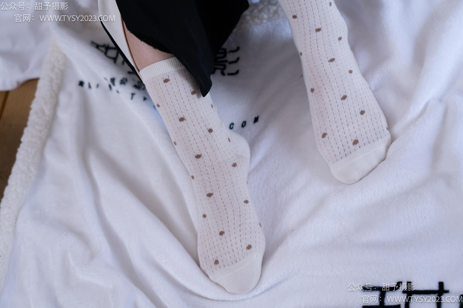 图片[69]-甜予摄影 NO.046 双双-板鞋、白棉袜、裸足[129P] – 速更版-美库