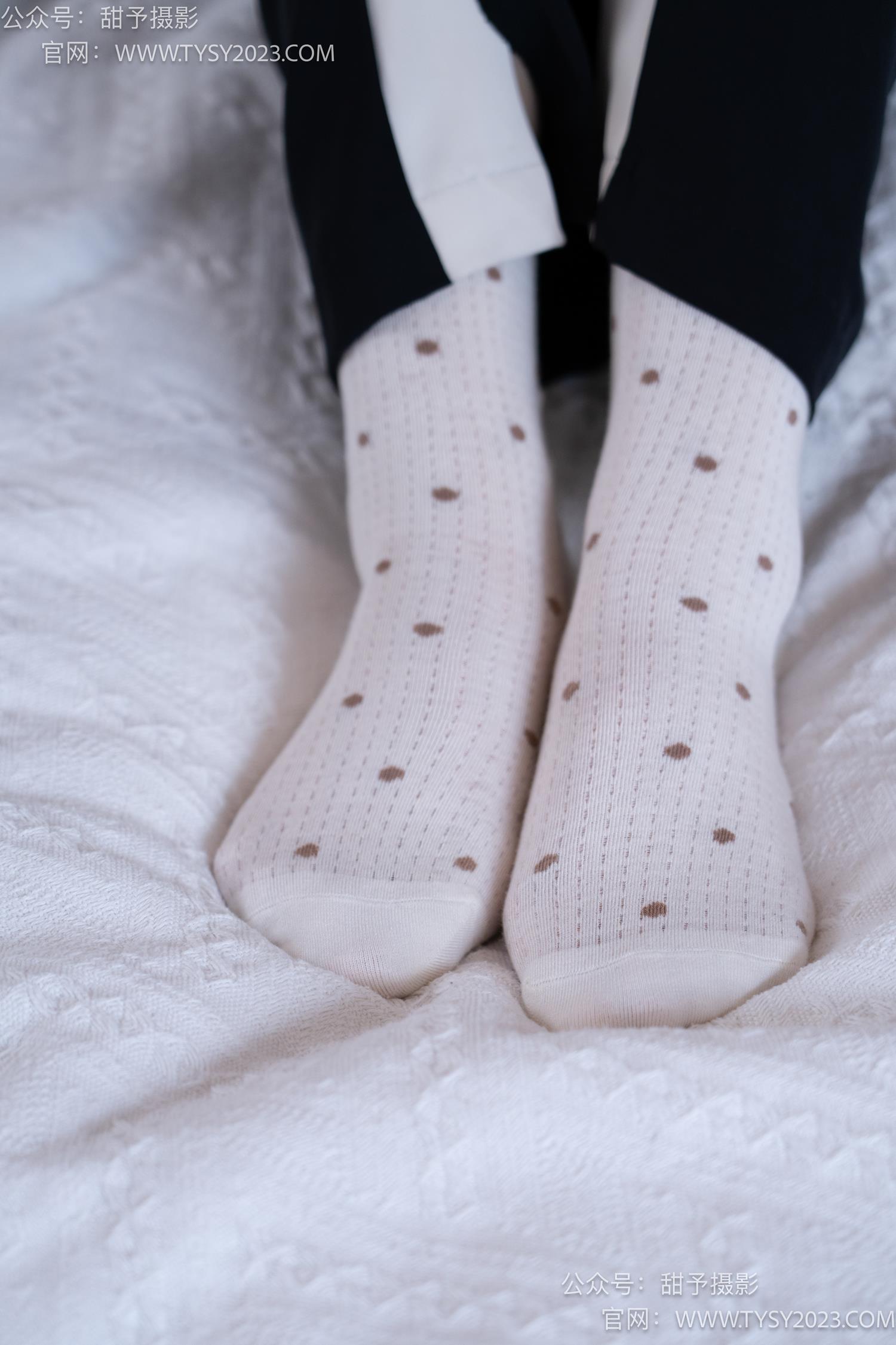 图片[74]-甜予摄影 NO.046 双双-板鞋、白棉袜、裸足[129P] – 速更版-美库