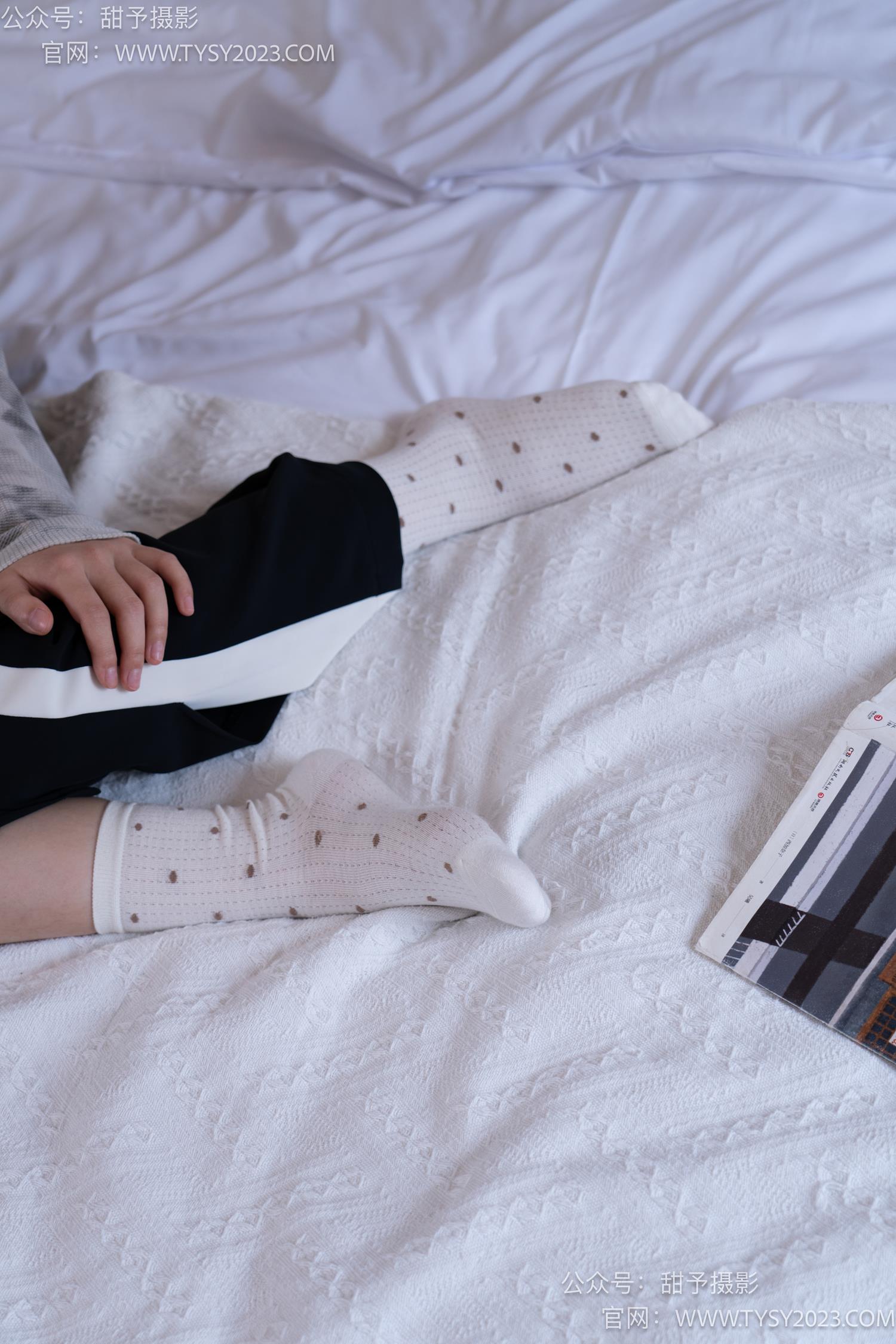 图片[79]-甜予摄影 NO.046 双双-板鞋、白棉袜、裸足[129P] – 速更版-美库