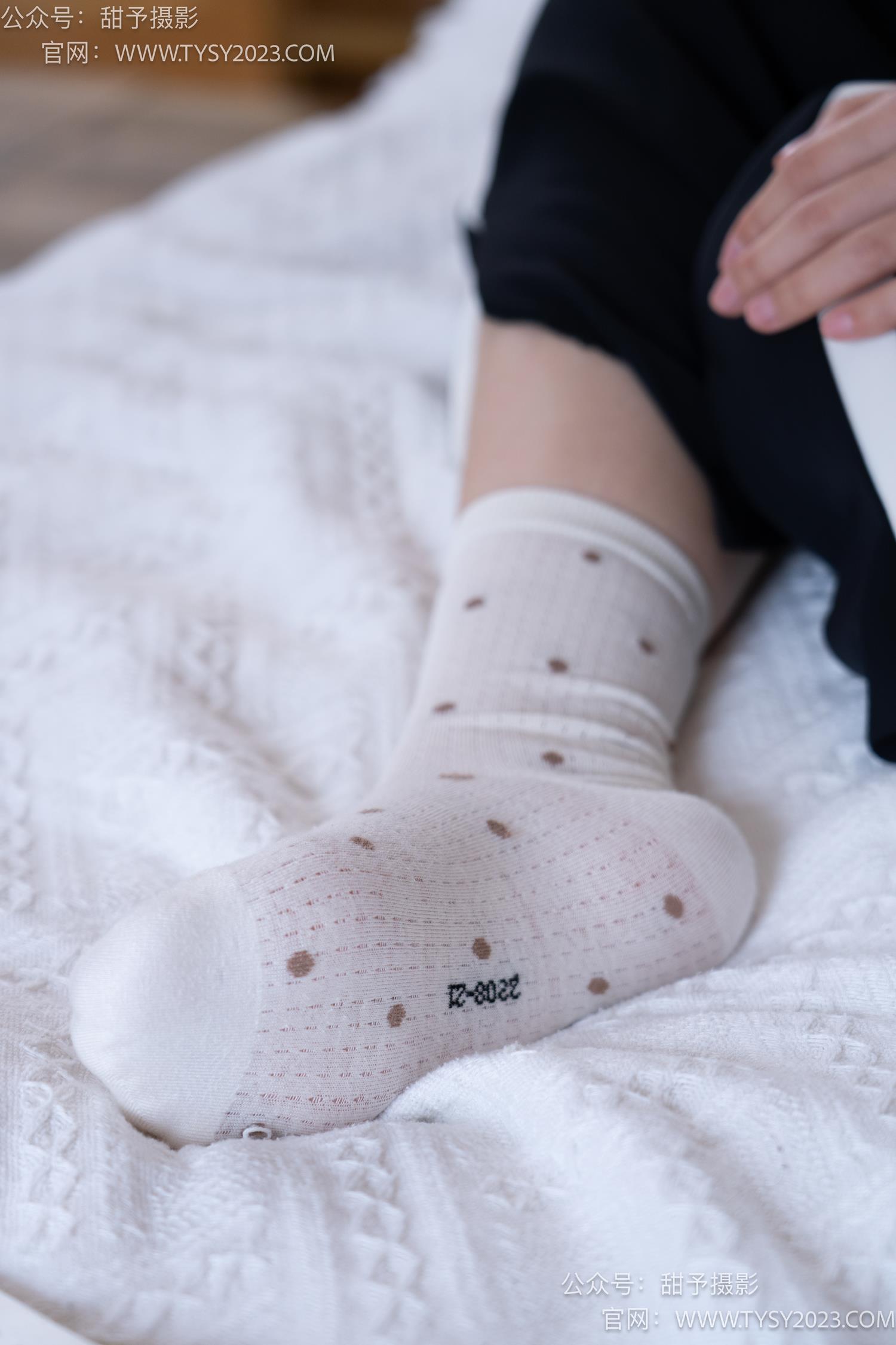 图片[81]-甜予摄影 NO.046 双双-板鞋、白棉袜、裸足[129P] – 速更版-美库