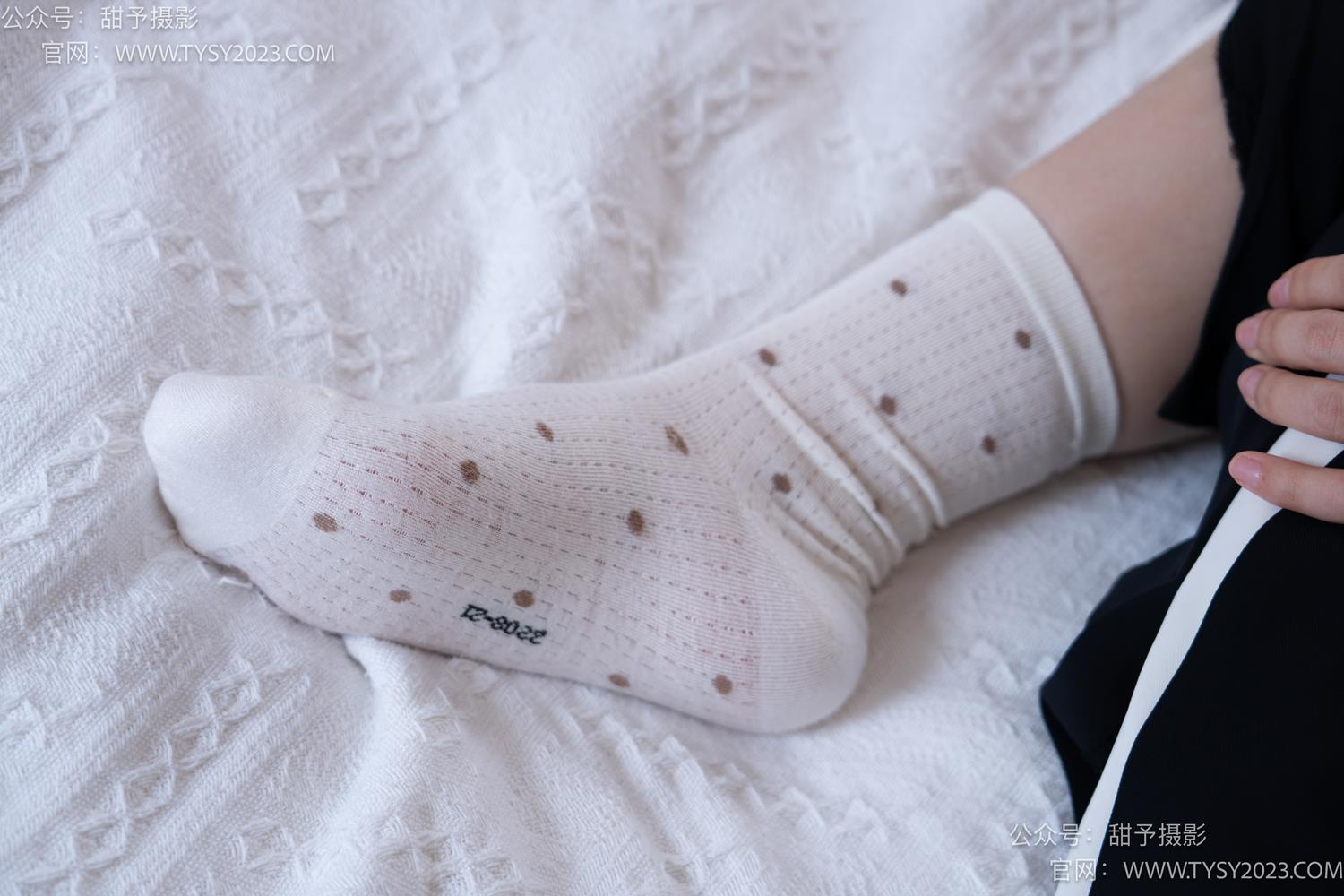 图片[84]-甜予摄影 NO.046 双双-板鞋、白棉袜、裸足[129P] – 速更版-美库