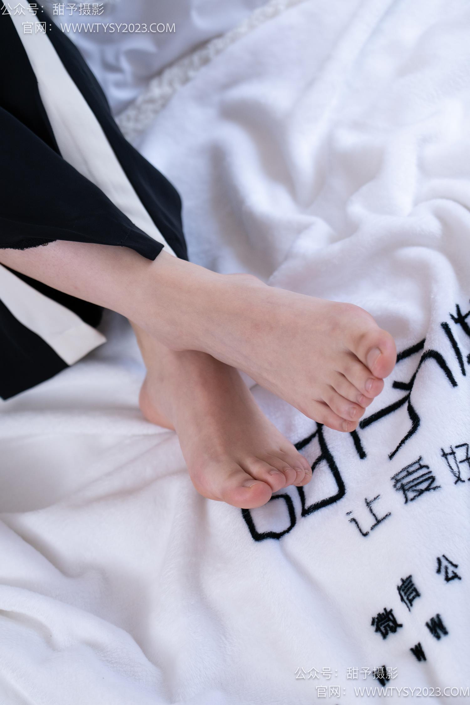 图片[116]-甜予摄影 NO.046 双双-板鞋、白棉袜、裸足[129P] – 速更版-美库