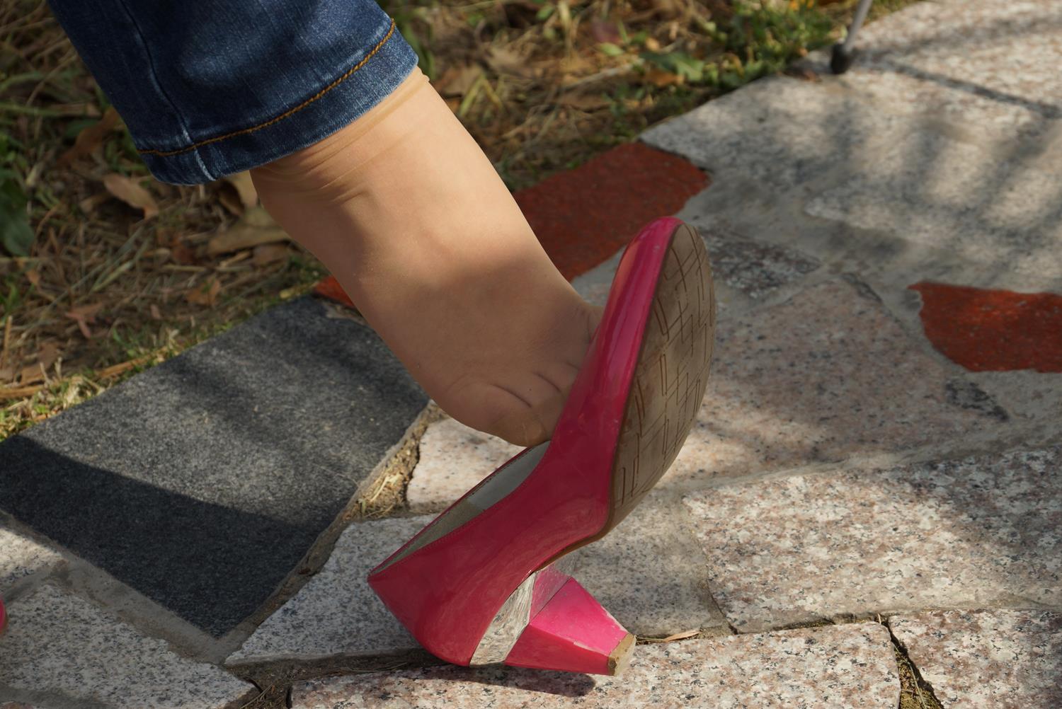 图片[25]-自由摄影 No.277 超薄足底女孩肉丝 [99P] – 速更版-美库