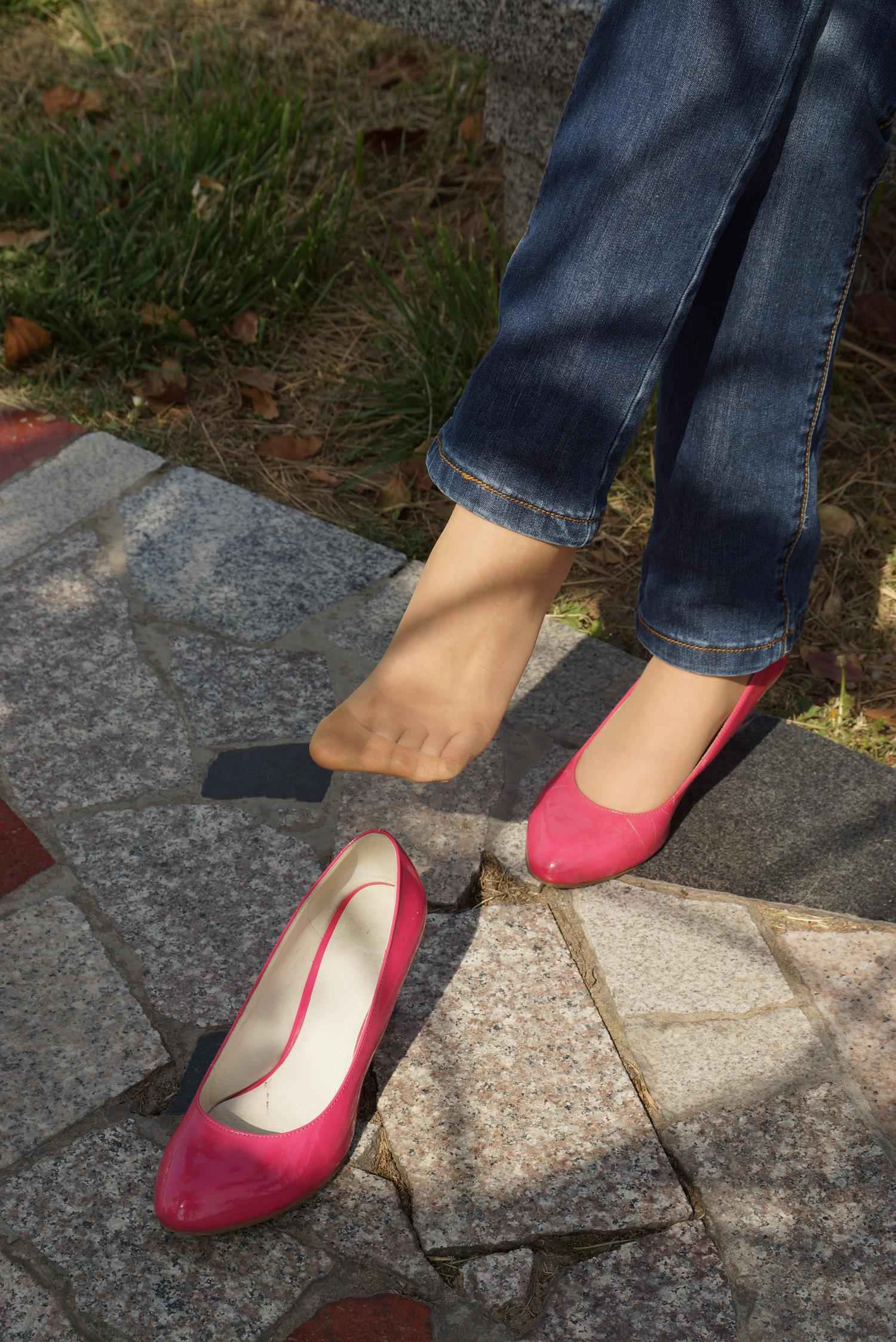 图片[53]-自由摄影 No.277 超薄足底女孩肉丝 [99P] – 速更版-美库