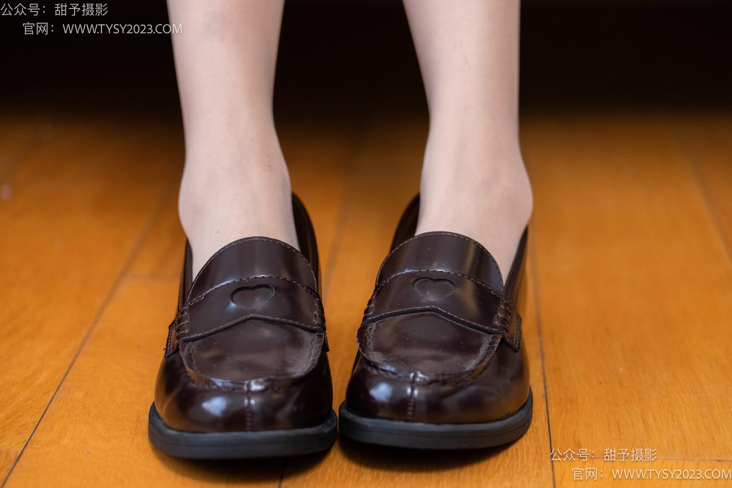 图片[24]-甜予摄影 NO.048 澜澜-皮鞋、凉鞋、白棉袜、黑棉袜、肉丝[143P] – 速更版-美库