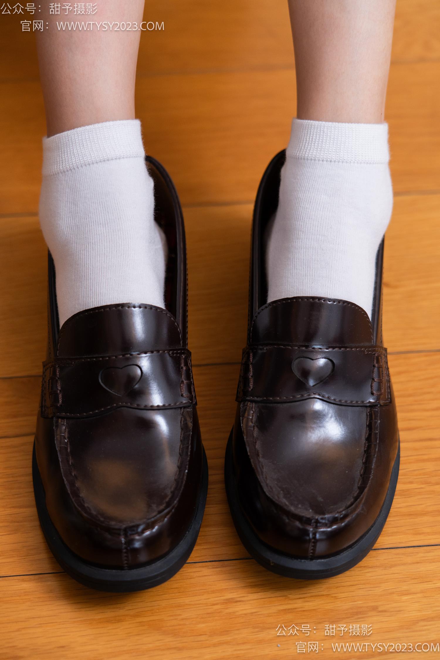 图片[83]-甜予摄影 NO.048 澜澜-皮鞋、凉鞋、白棉袜、黑棉袜、肉丝[143P] – 速更版-美库