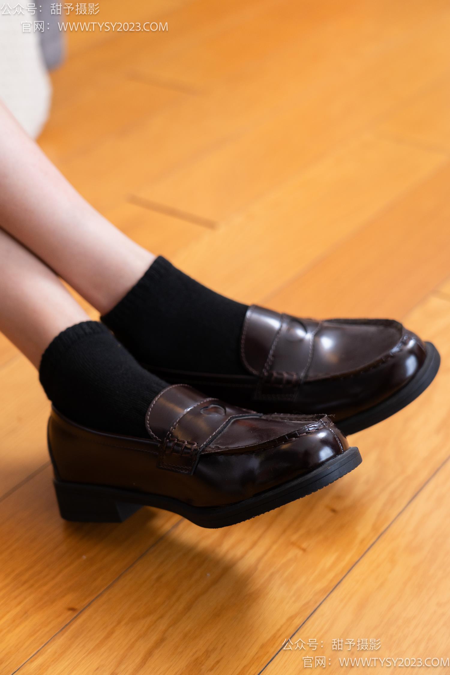 图片[90]-甜予摄影 NO.048 澜澜-皮鞋、凉鞋、白棉袜、黑棉袜、肉丝[143P] – 速更版-美库