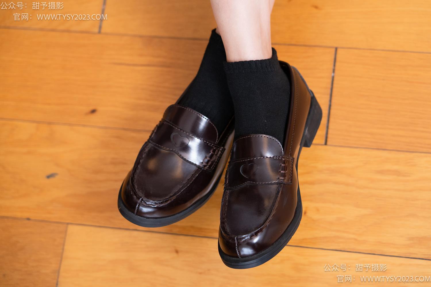 图片[94]-甜予摄影 NO.048 澜澜-皮鞋、凉鞋、白棉袜、黑棉袜、肉丝[143P] – 速更版-美库