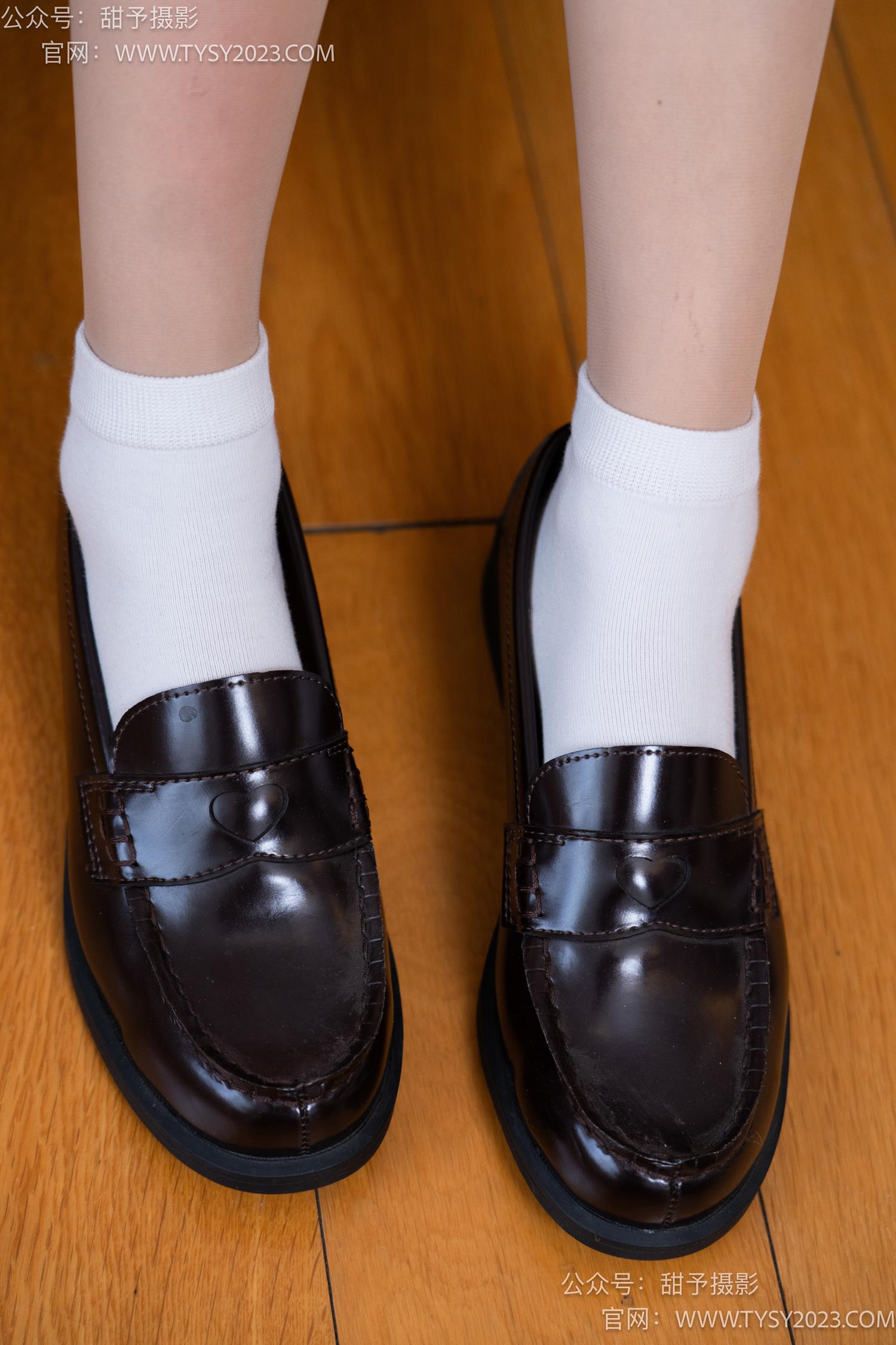 图片[139]-甜予摄影 NO.048 澜澜-皮鞋、凉鞋、白棉袜、黑棉袜、肉丝[143P] – 速更版-美库