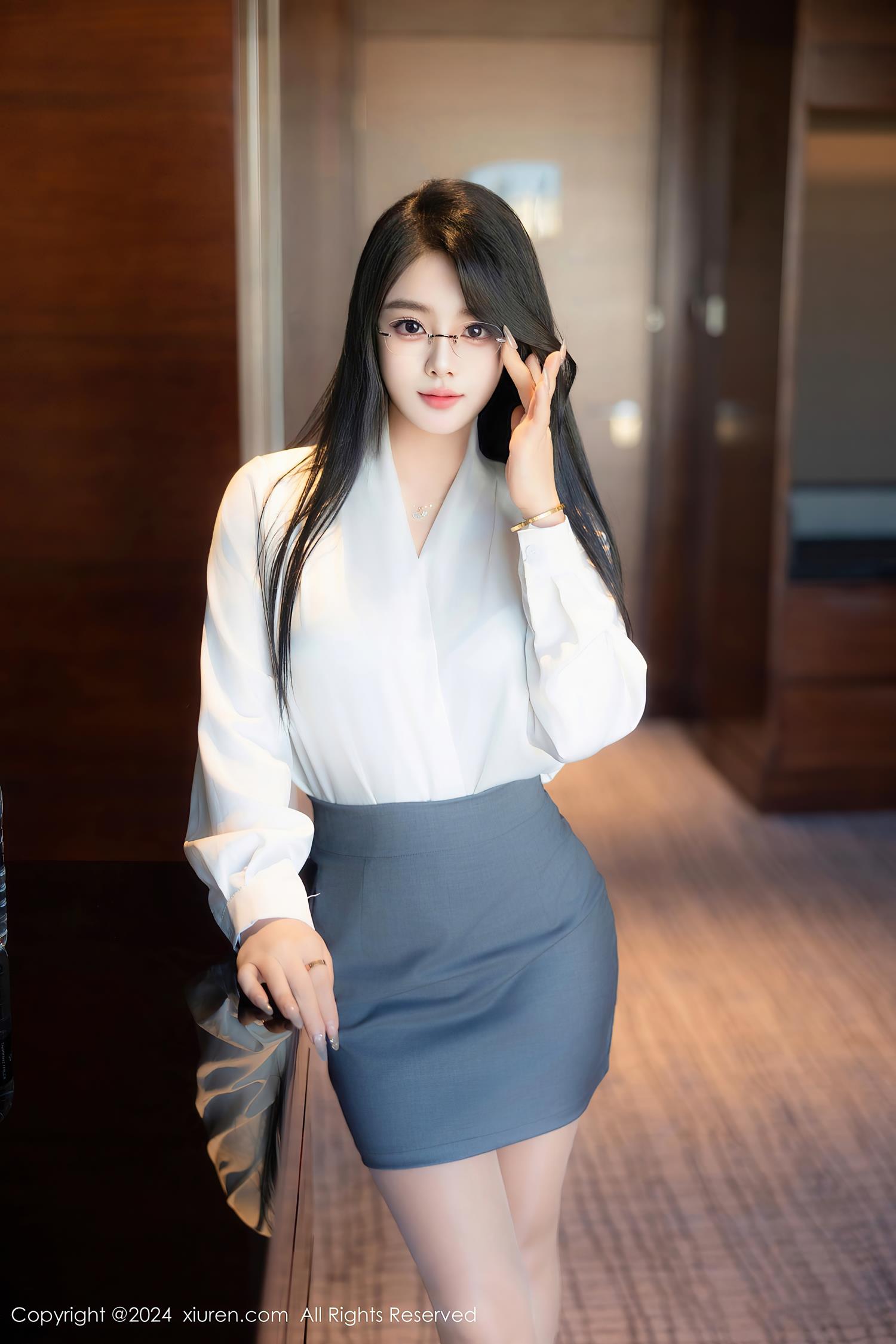 图片[24]-[Xiuren秀人网]2024.08.09 NO.8989 麦田[31+1P] – 速更版-美库