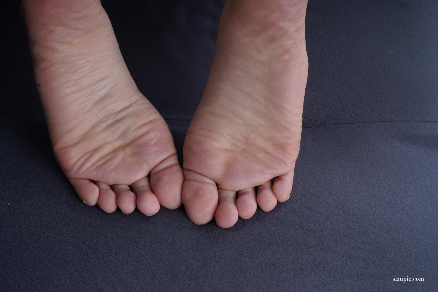 图片[24]-Pary摄影 NO.147 新模加丽来试镜，展示36码美脚[93P] – 速更版-美库