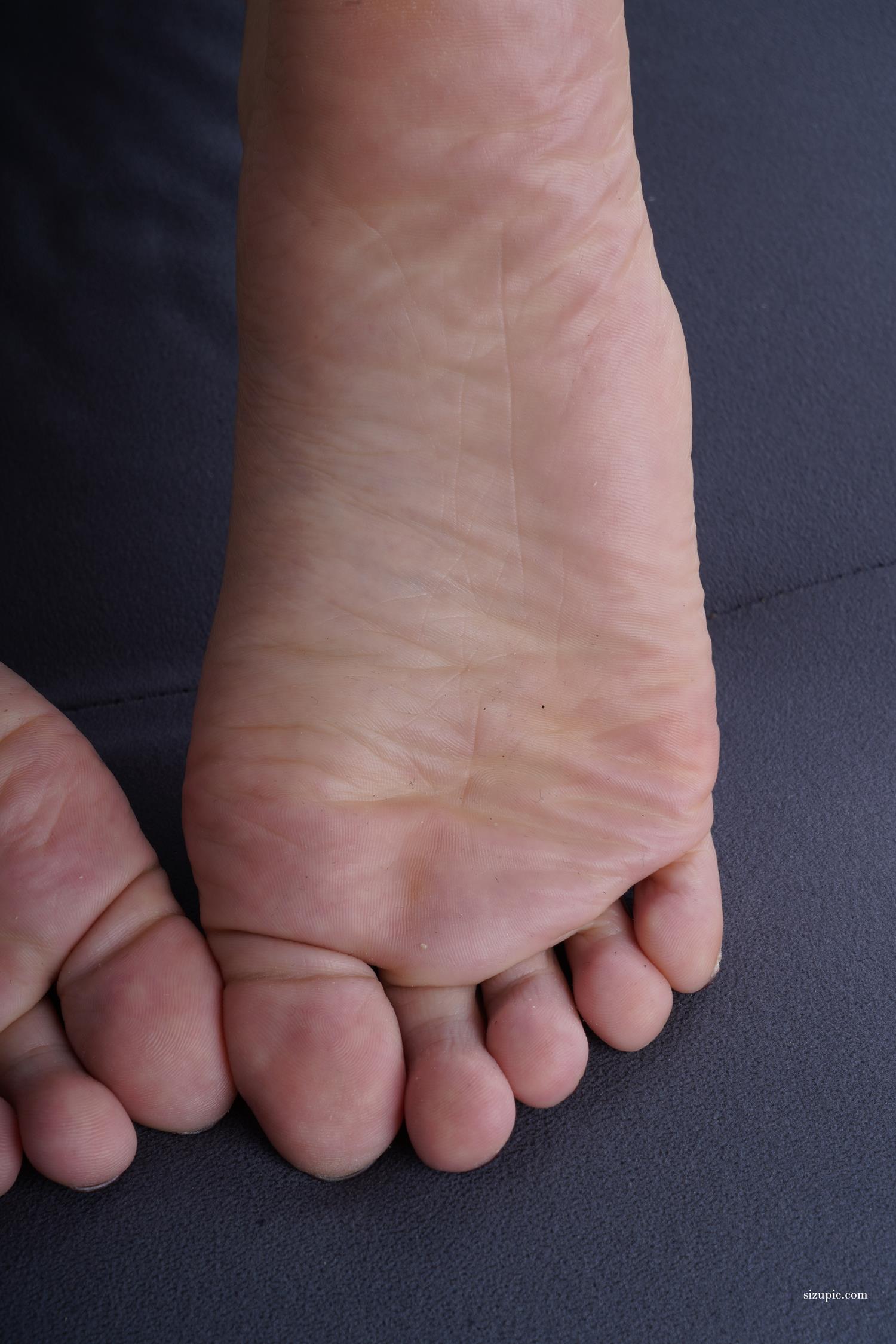 图片[29]-Pary摄影 NO.147 新模加丽来试镜，展示36码美脚[93P] – 速更版-美库