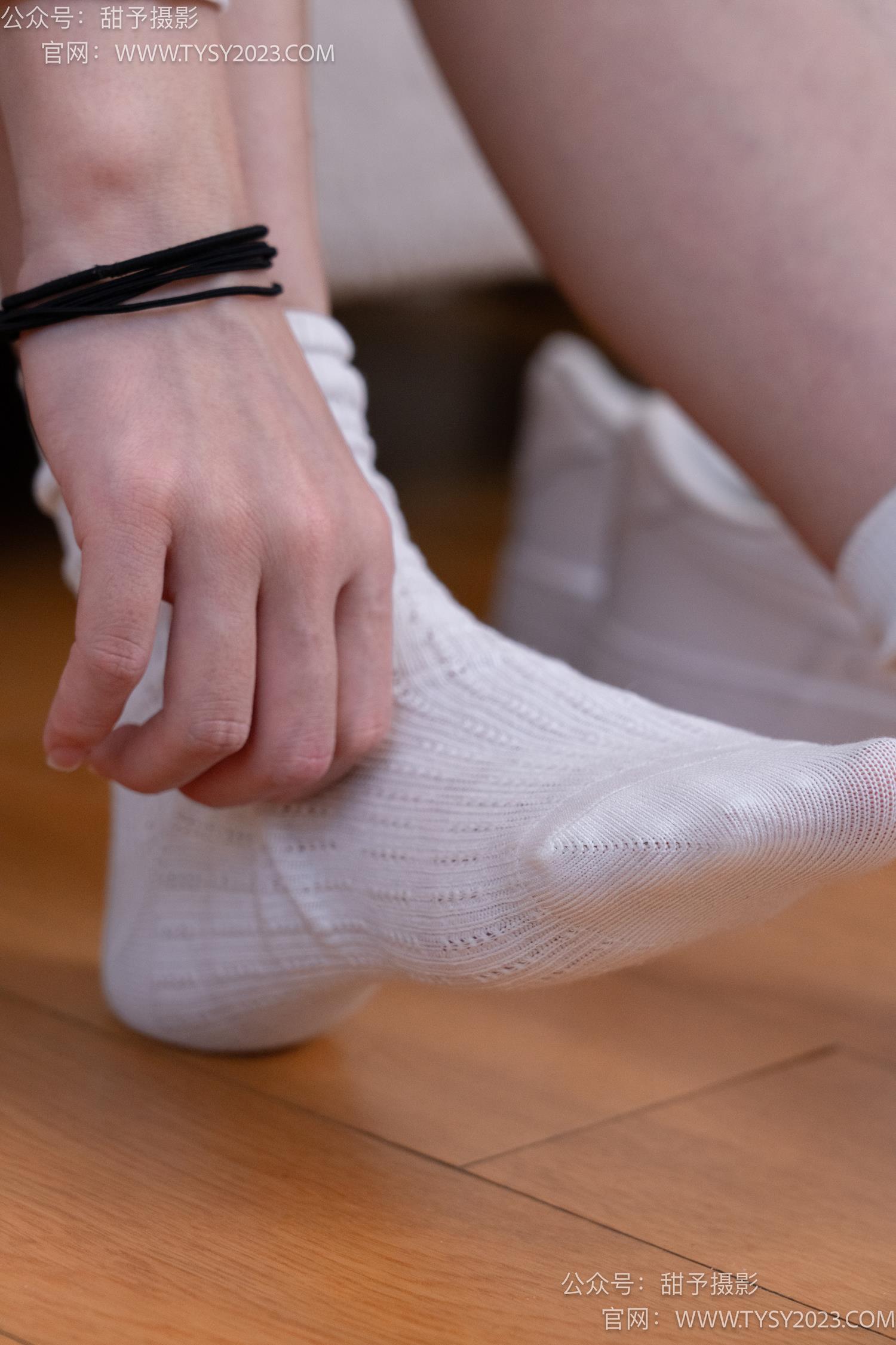图片[53]-甜予摄影 NO.049 小粥-板鞋、白棉袜、裸足[135P] – 速更版-美库