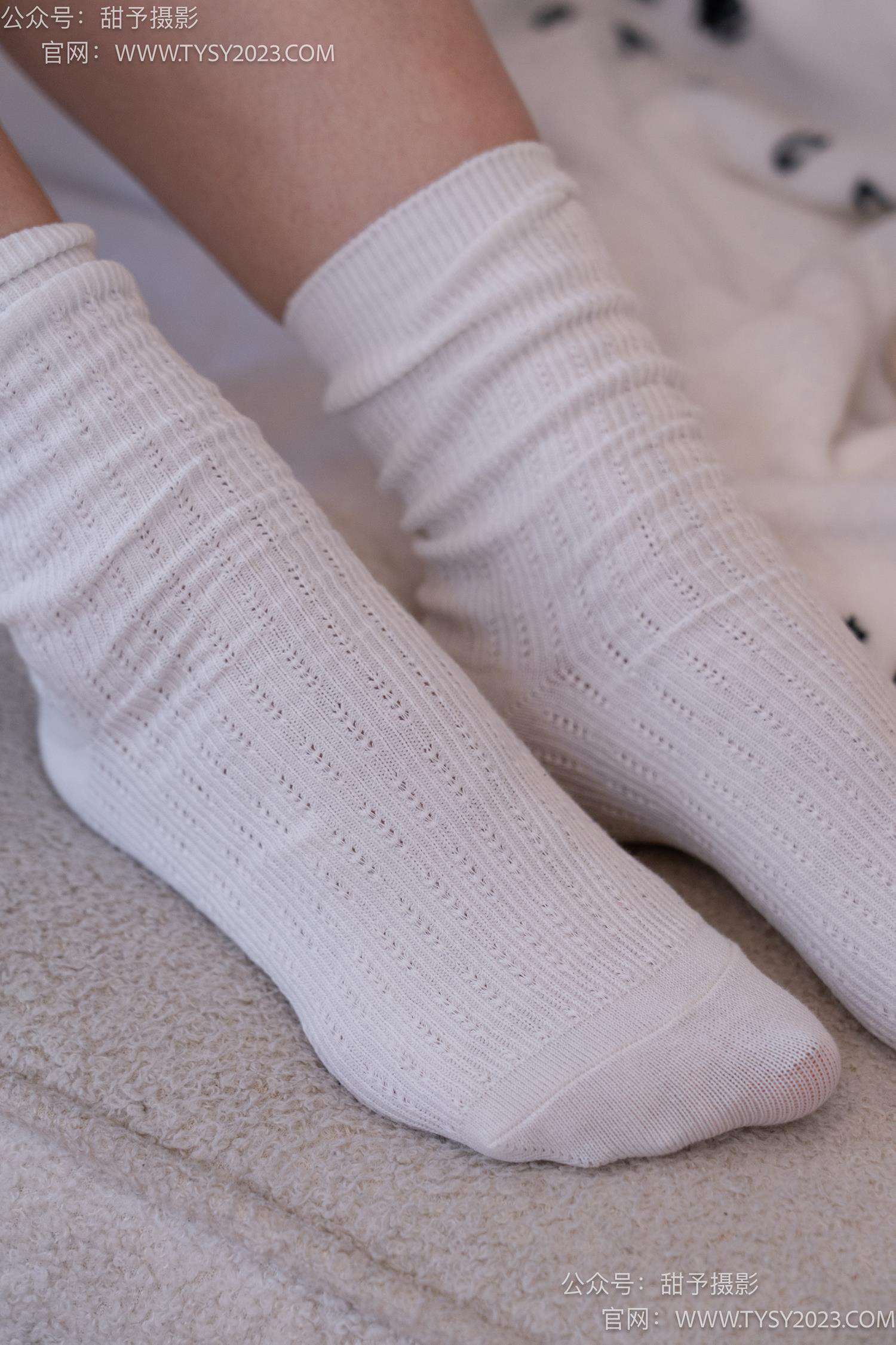 图片[58]-甜予摄影 NO.049 小粥-板鞋、白棉袜、裸足[135P] – 速更版-美库