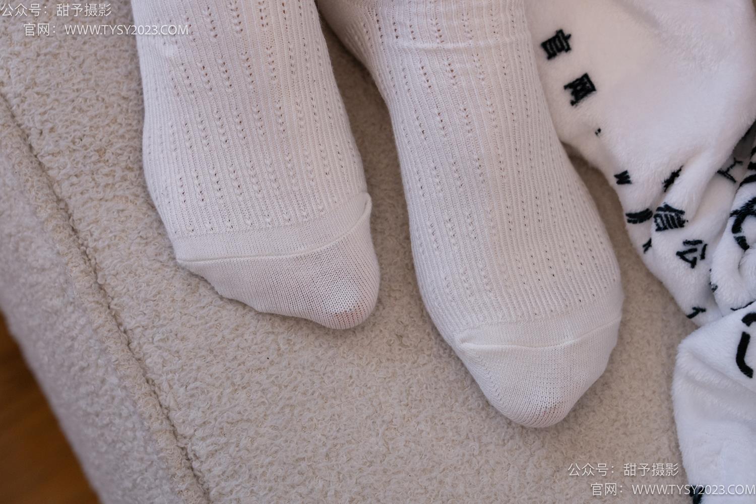 图片[59]-甜予摄影 NO.049 小粥-板鞋、白棉袜、裸足[135P] – 速更版-美库